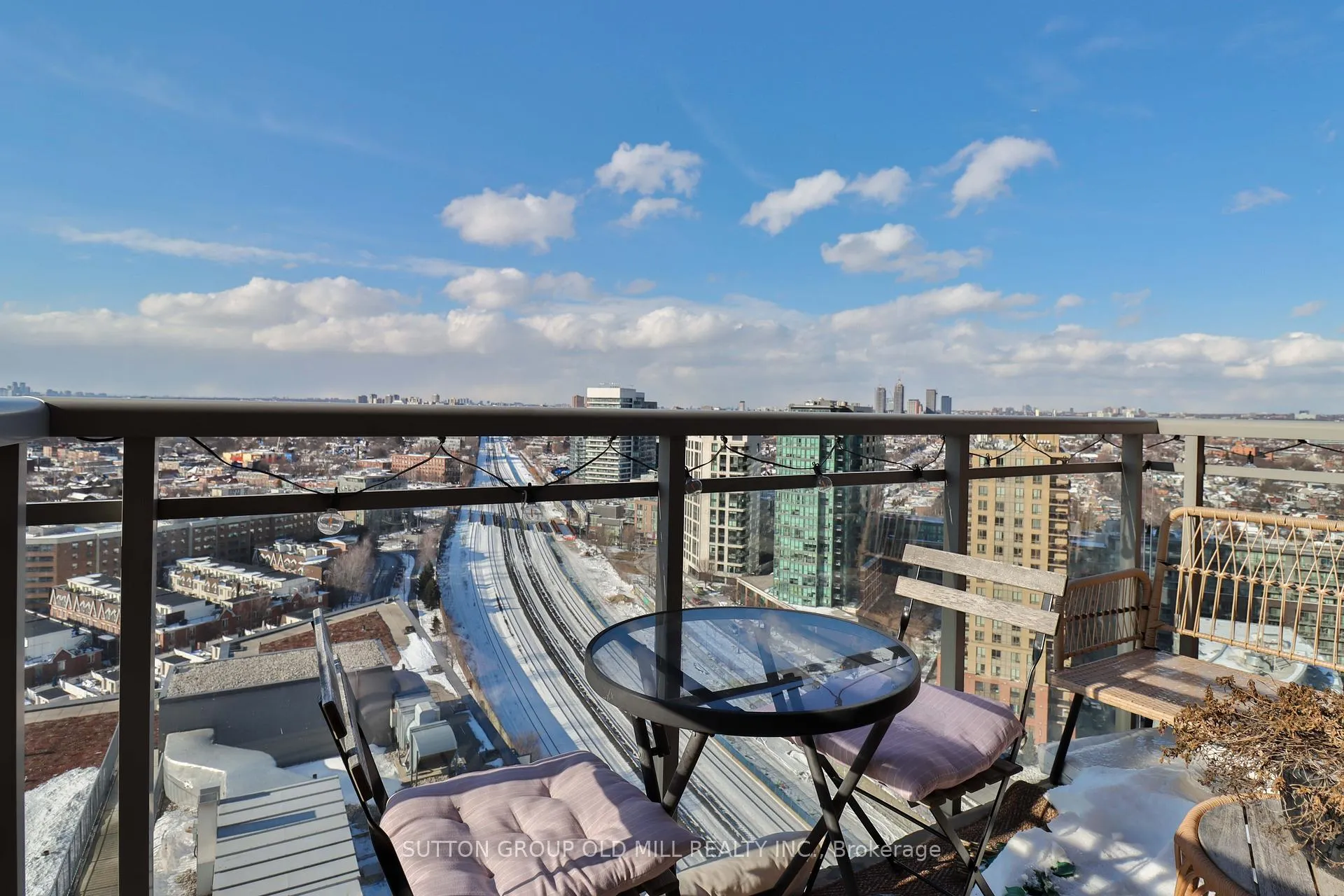 Photo 19 of Unit 2212, 38 Joe Shuster Way, Toronto, Niagara — HOMEH