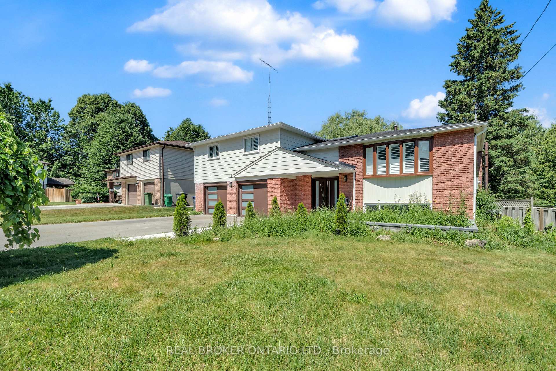 Photo 2 of 5 Orsi Road, Caledon, Caledon East — HOMEH