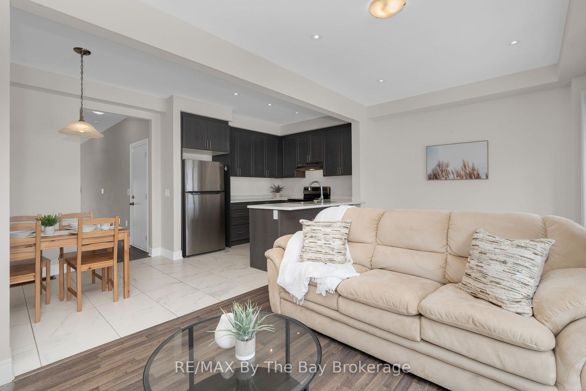 Photo 9 of 246 Atkinson Street, Clearview, Stayner — HOMEH
