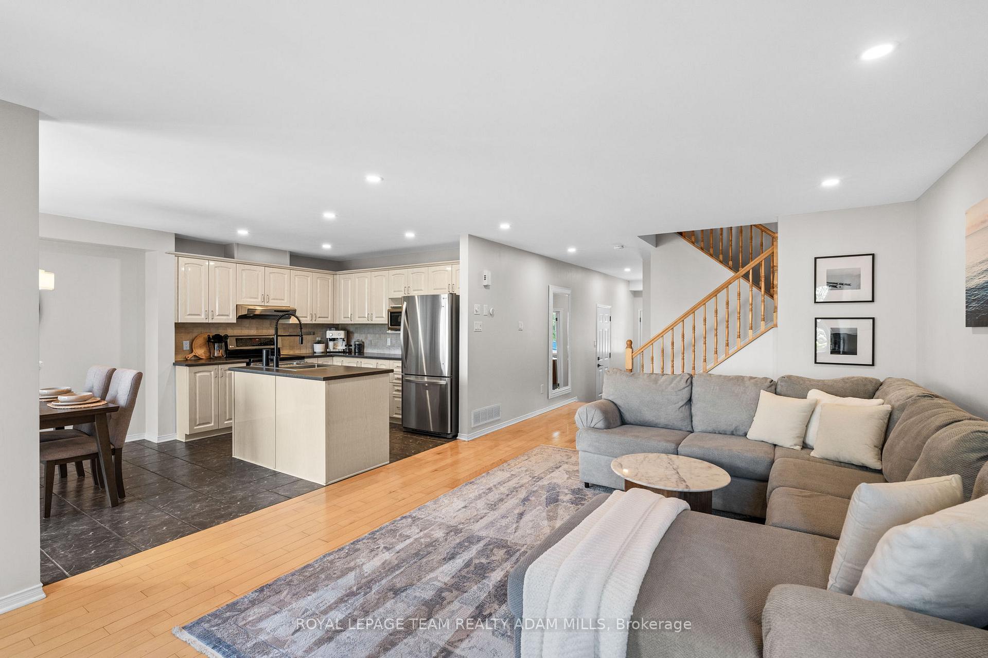 Photo 12 of 90 Hathaway Drive, Ottawa, Barrhaven East — HOMEH