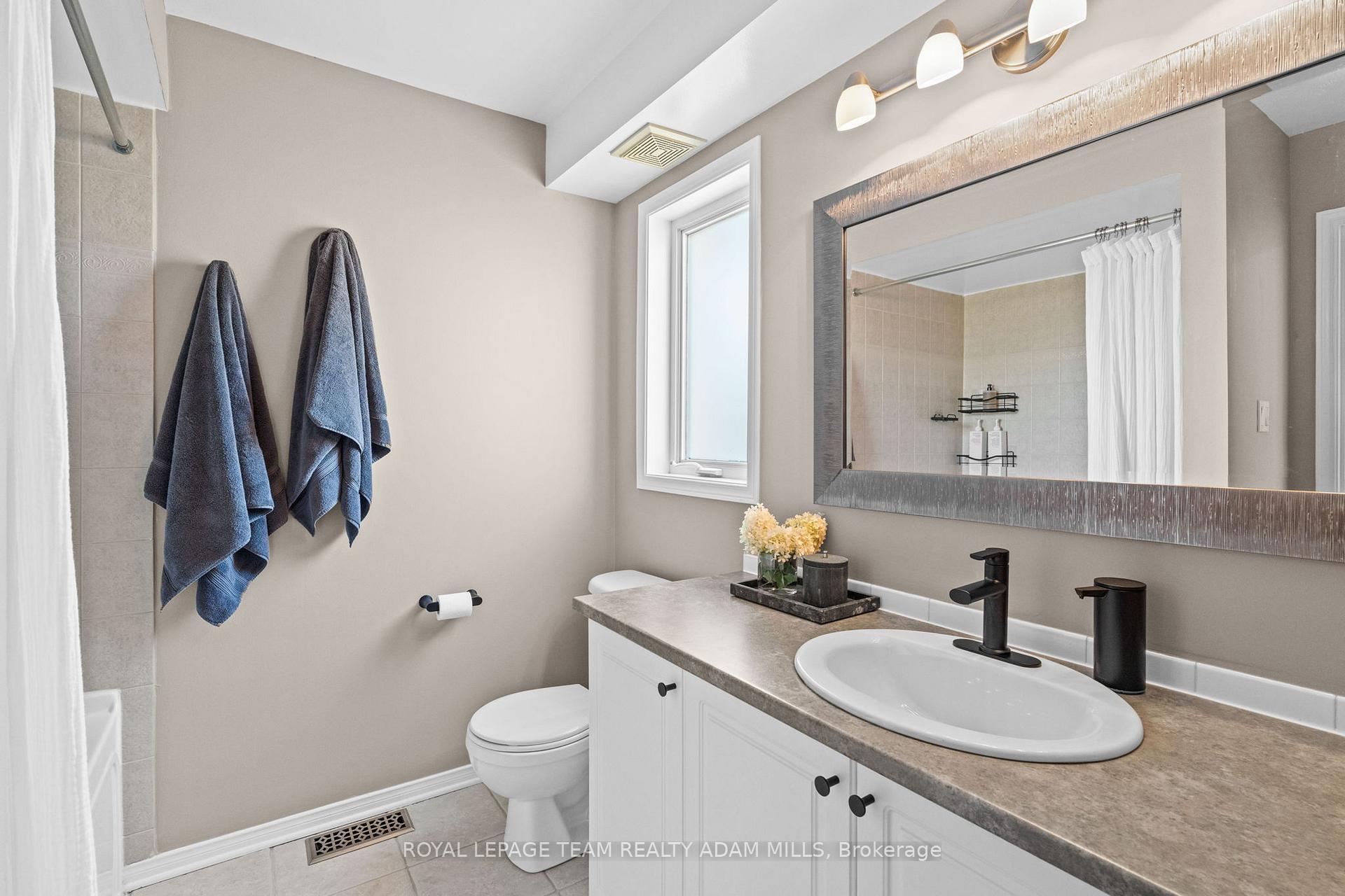 Photo 27 of 90 Hathaway Drive, Ottawa, Barrhaven East — HOMEH