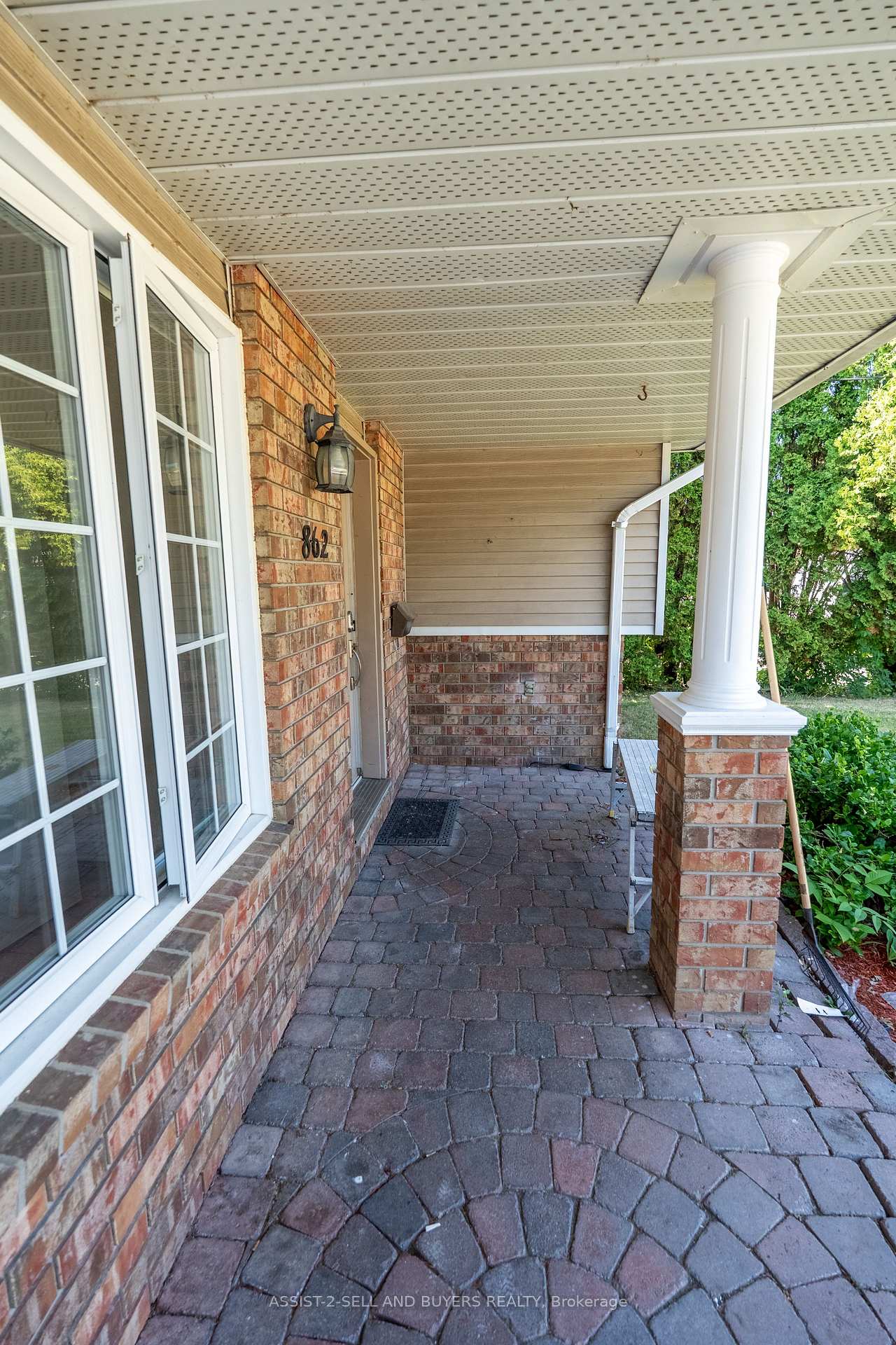 Photo 4 of 862 Dundee Avenue, Cornwall — HOMEH