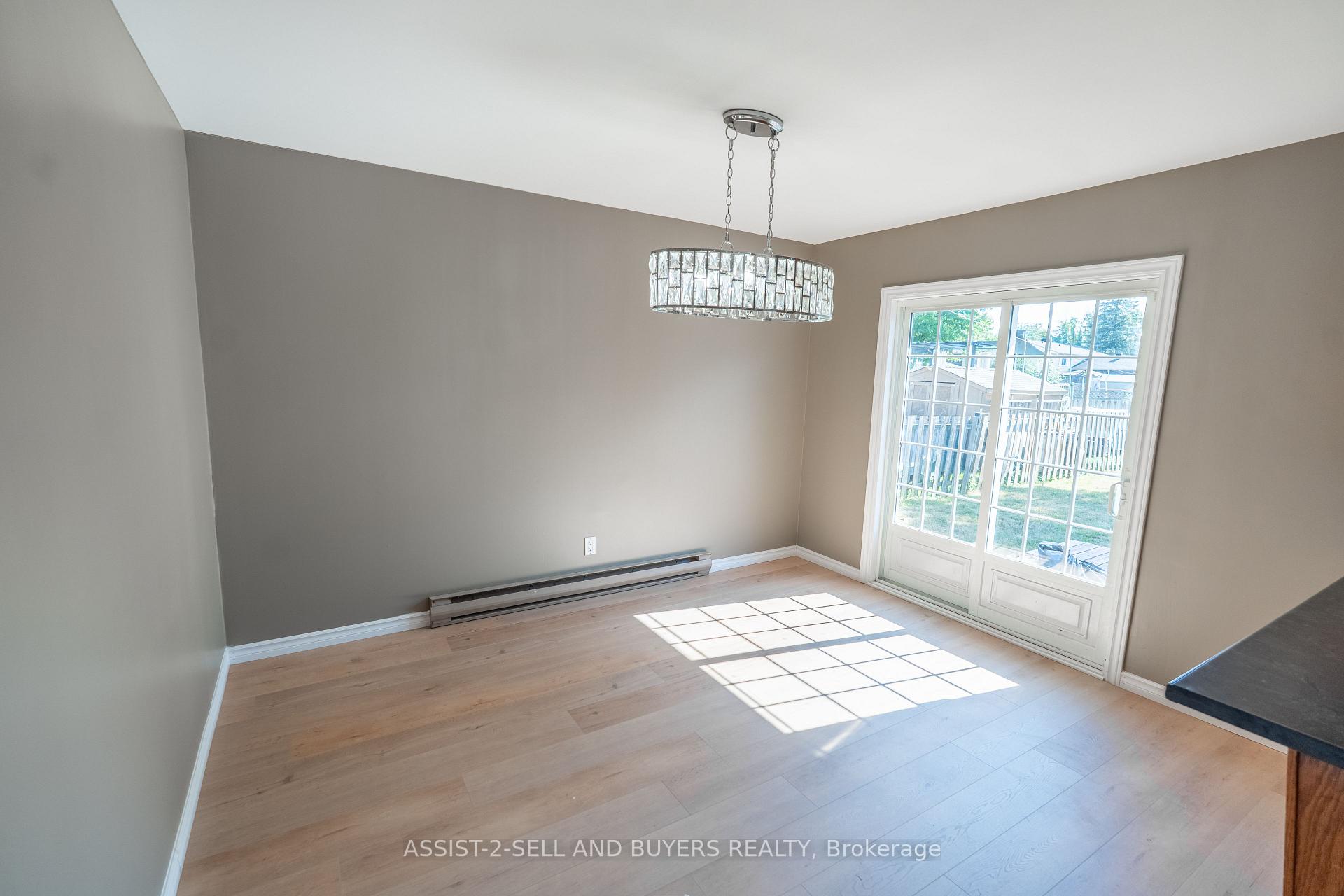 Photo 13 of 862 Dundee Avenue, Cornwall — HOMEH