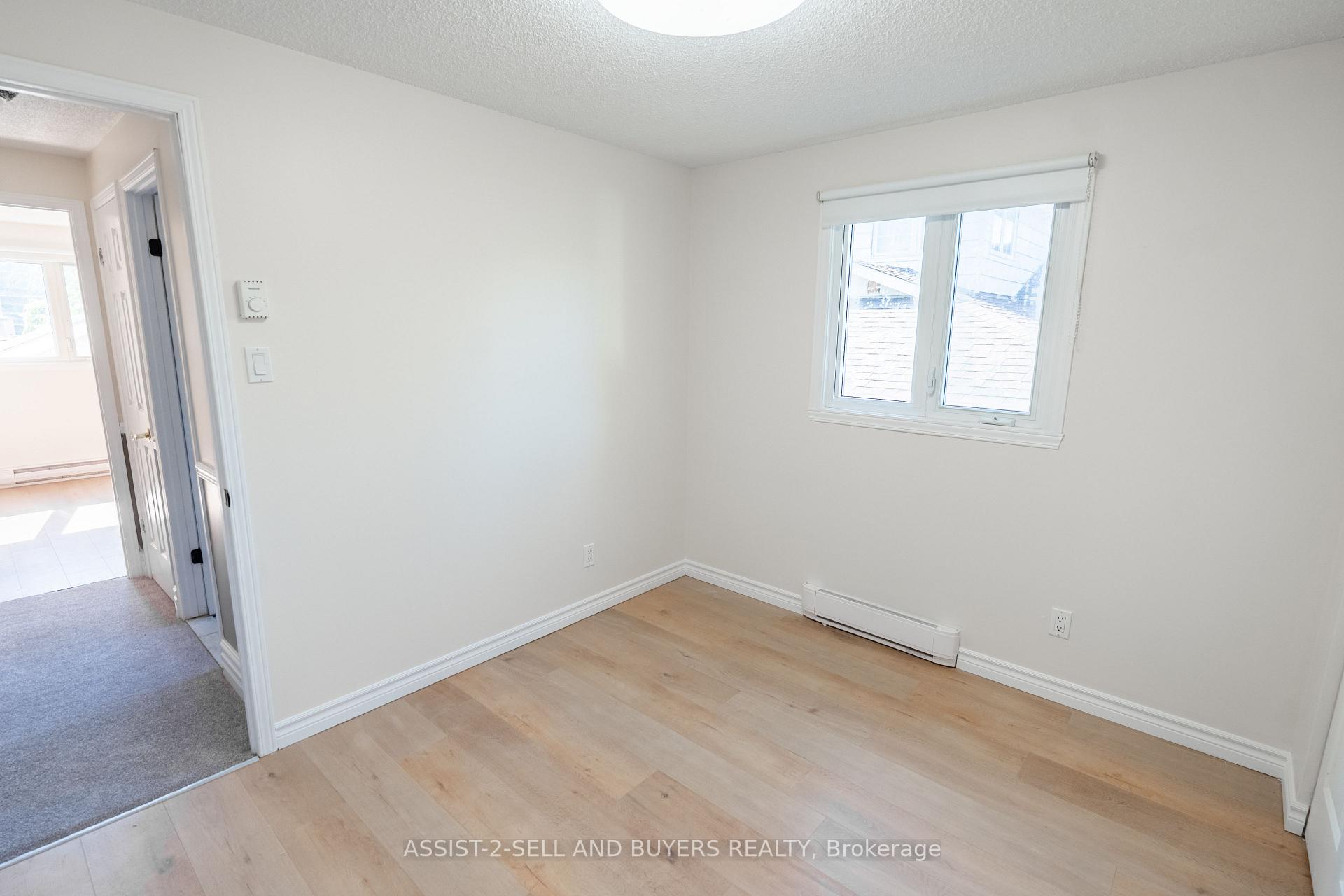 Photo 16 of 862 Dundee Avenue, Cornwall — HOMEH