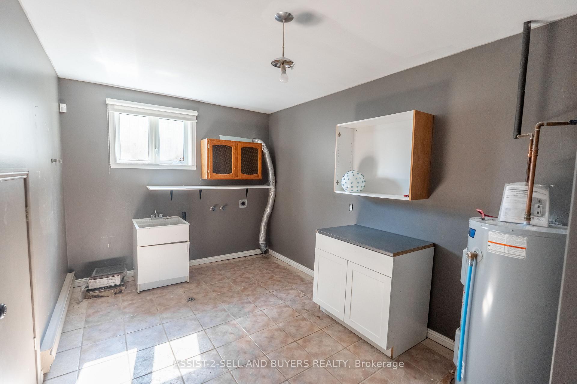 Photo 28 of 862 Dundee Avenue, Cornwall — HOMEH