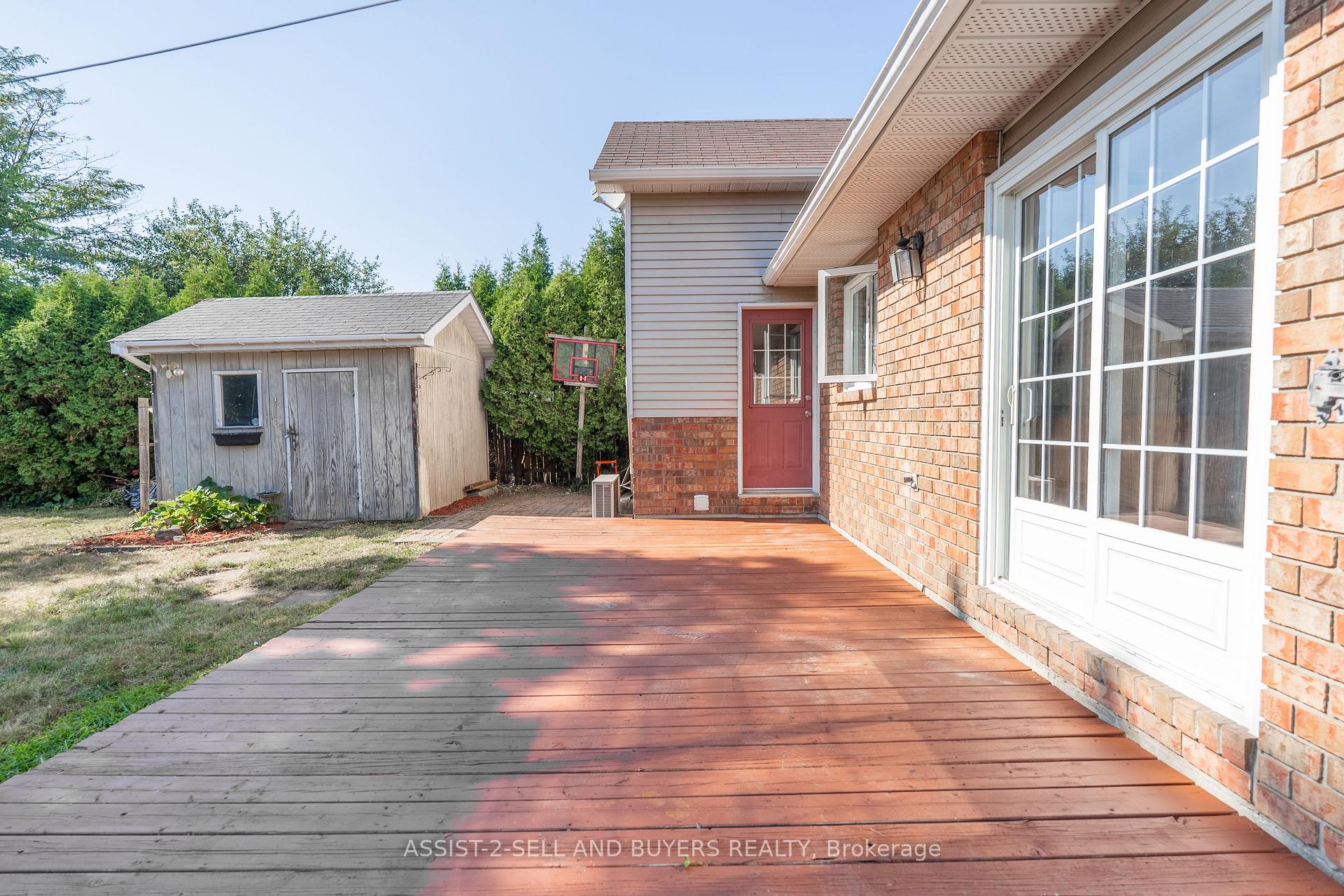 Photo 29 of 862 Dundee Avenue, Cornwall — HOMEH
