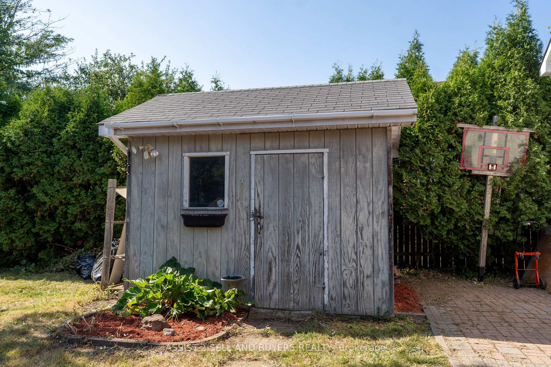 Photo 33 of 862 Dundee Avenue, Cornwall — HOMEH