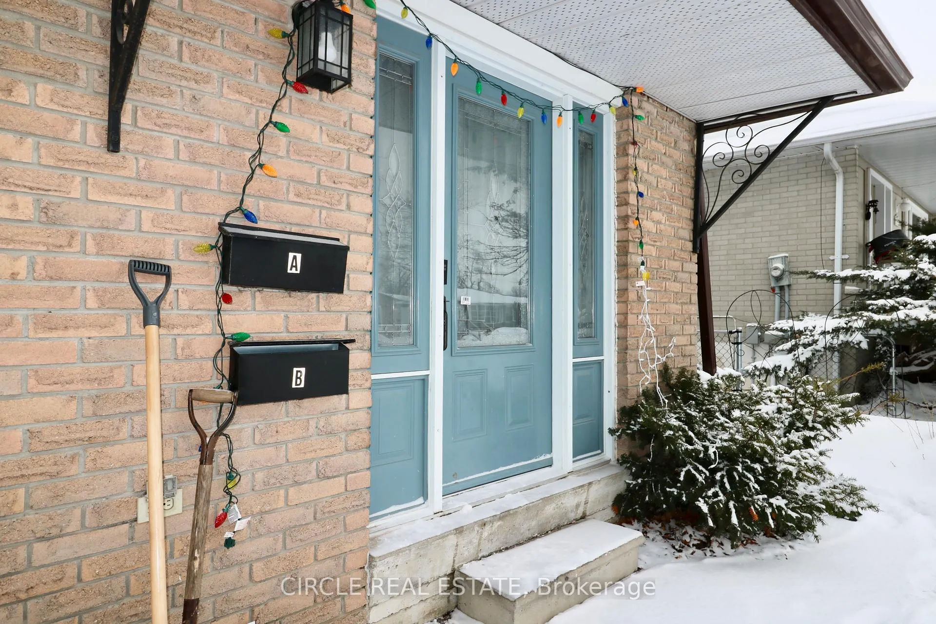 Photo 3 of 14 College Crescent, Barrie, Grove East — HOMEH