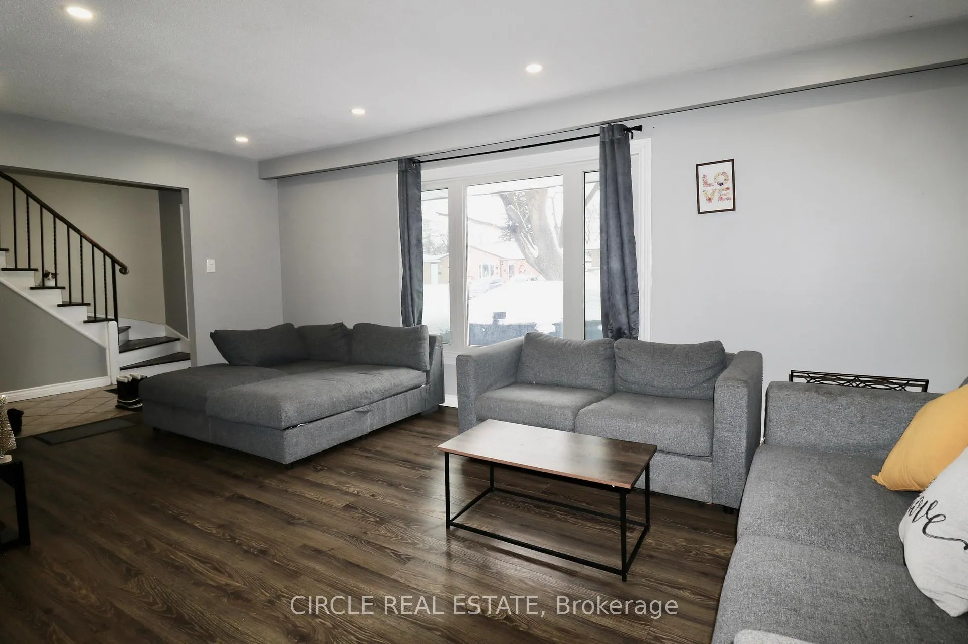 Photo 5 of 14 College Crescent, Barrie, Grove East — HOMEH