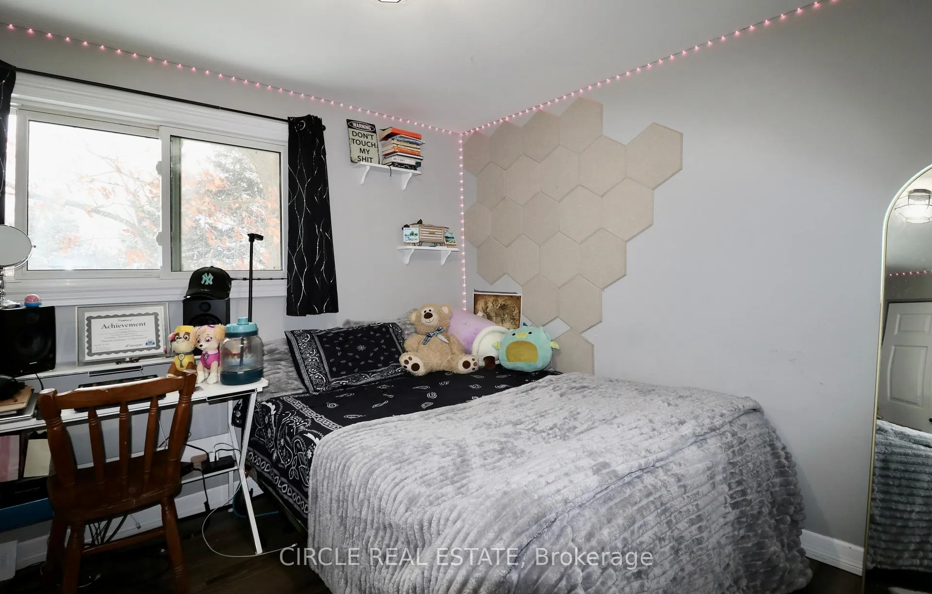 Photo 19 of 14 College Crescent, Barrie, Grove East — HOMEH