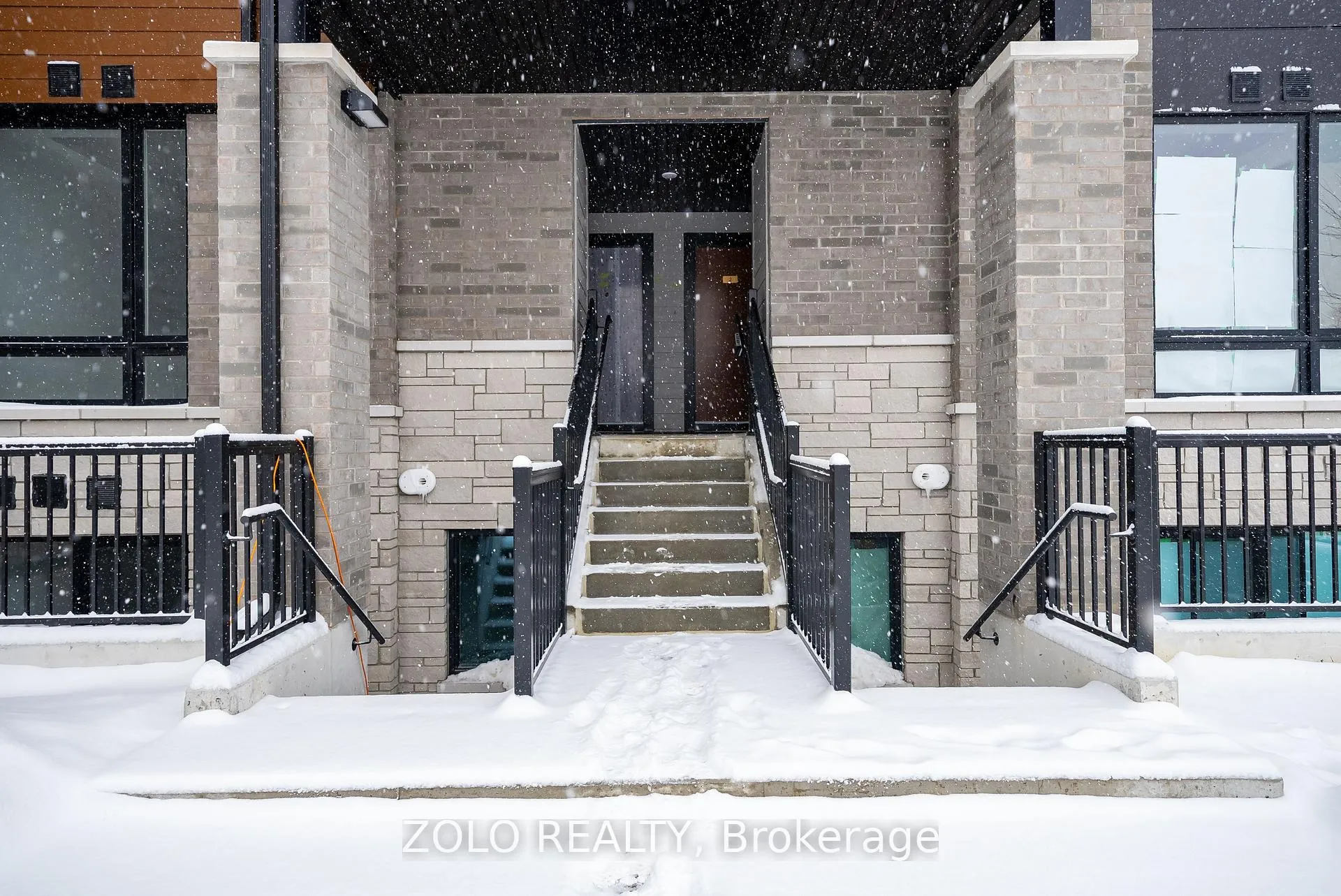 Photo 3 of Unit unit#2, 3175 Denison Street, Markham, Middlefield — HOMEH