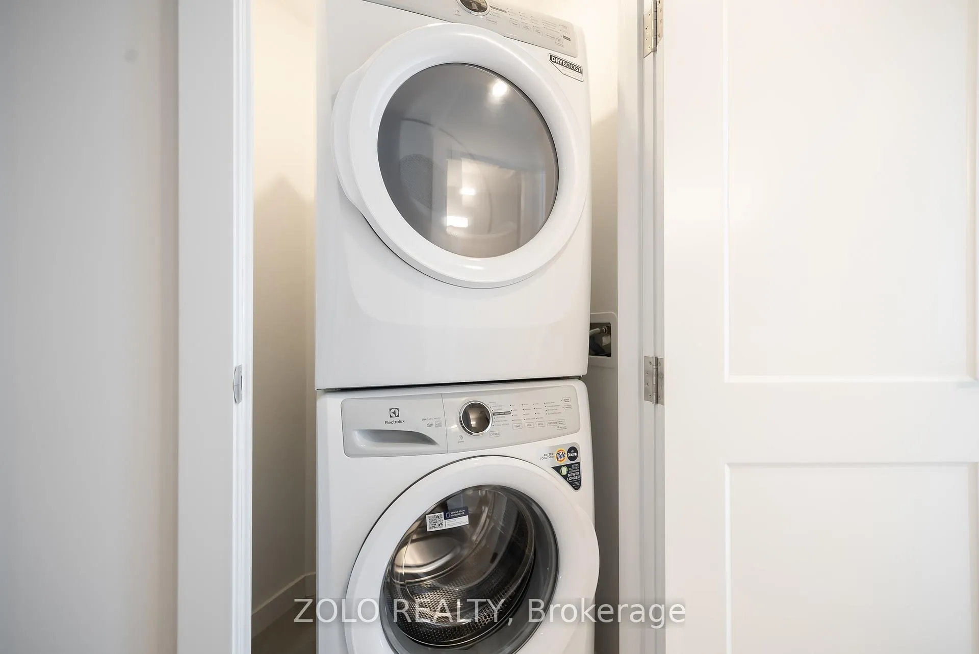 Photo 8 of Unit unit#2, 3175 Denison Street, Markham, Middlefield — HOMEH