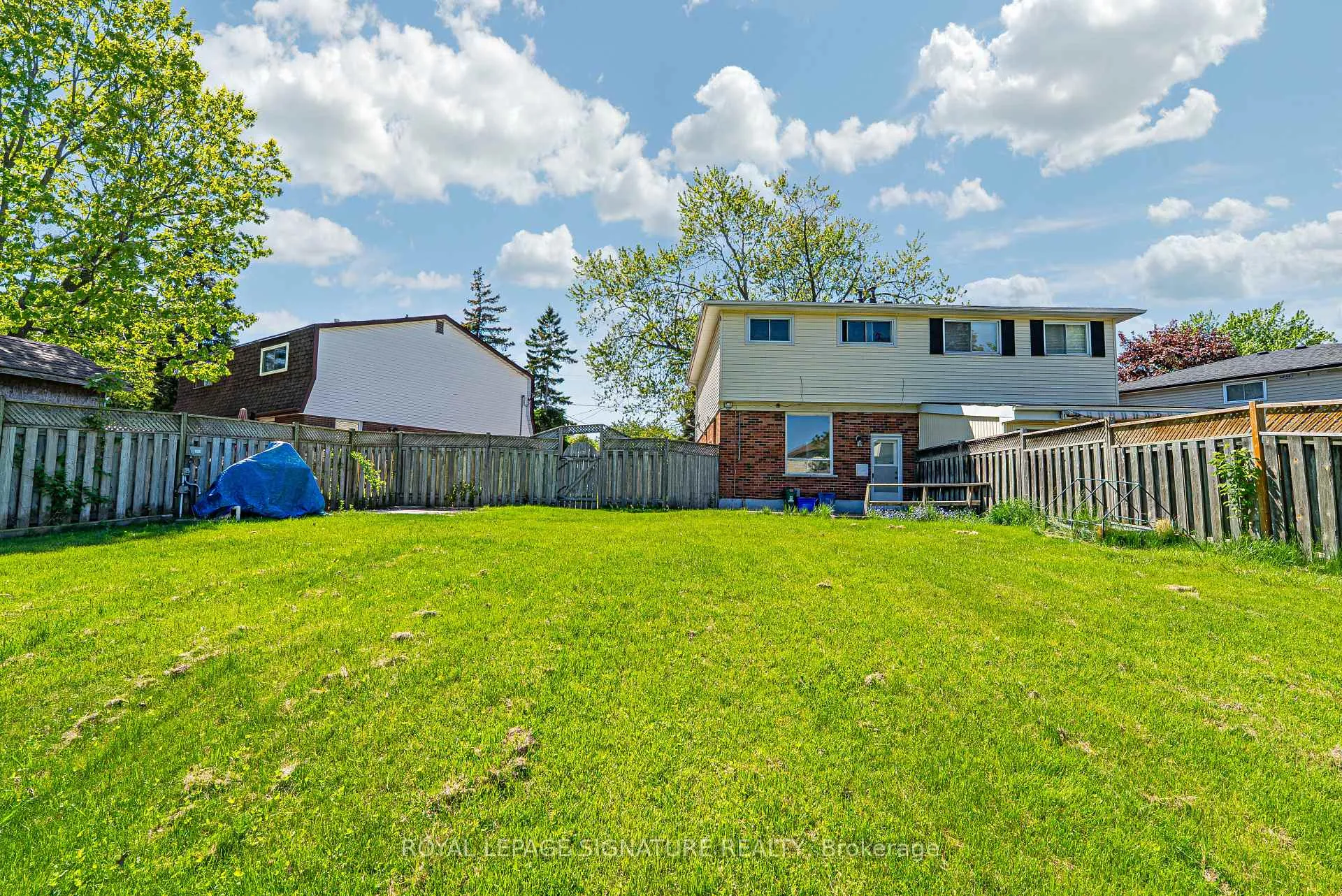 Photo 21 of 237 Barkley Crescent, Oshawa, Vanier — HOMEH