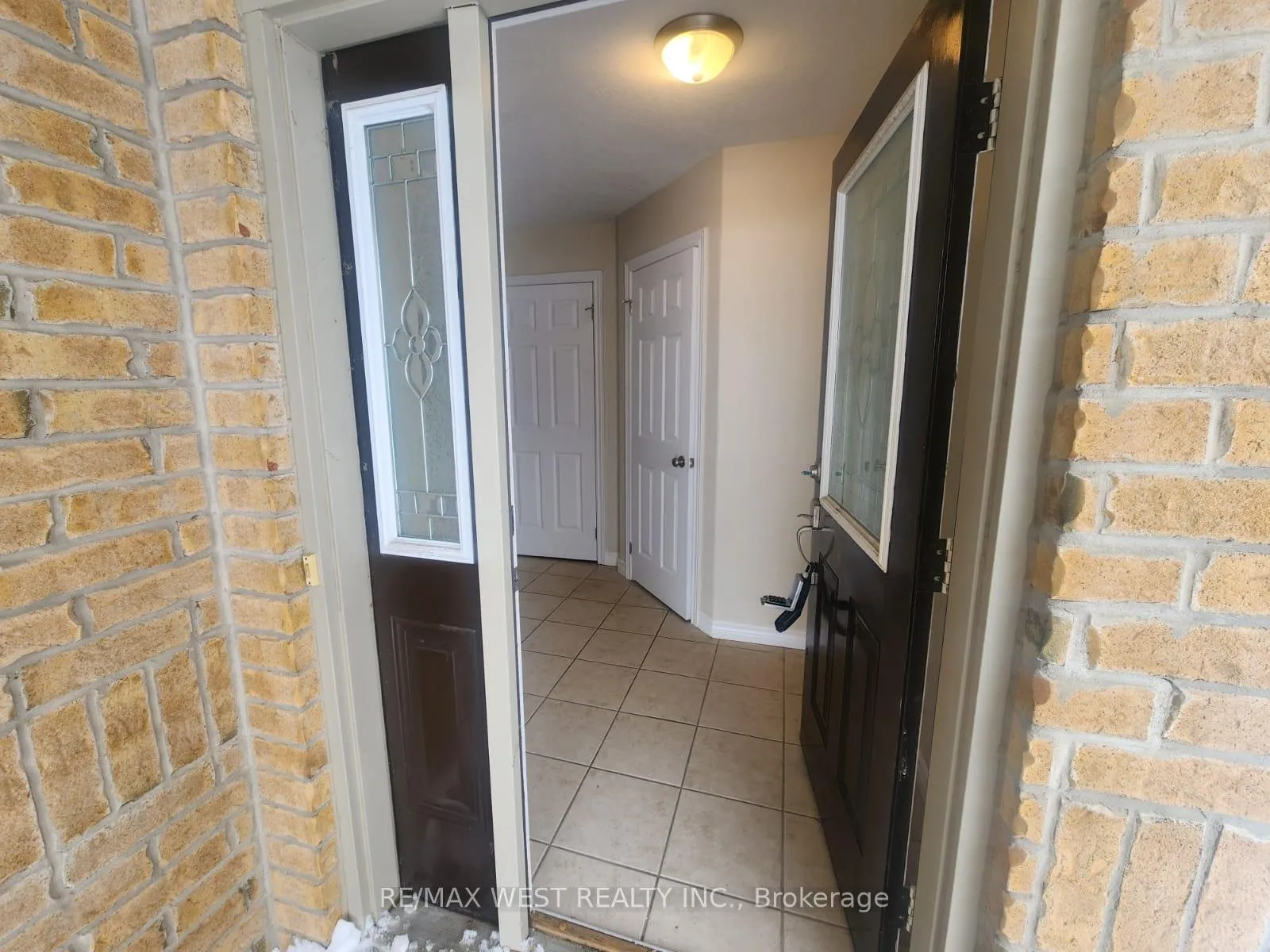 Photo 4 of 213 King Street S, New Tecumseth, Alliston — HOMEH