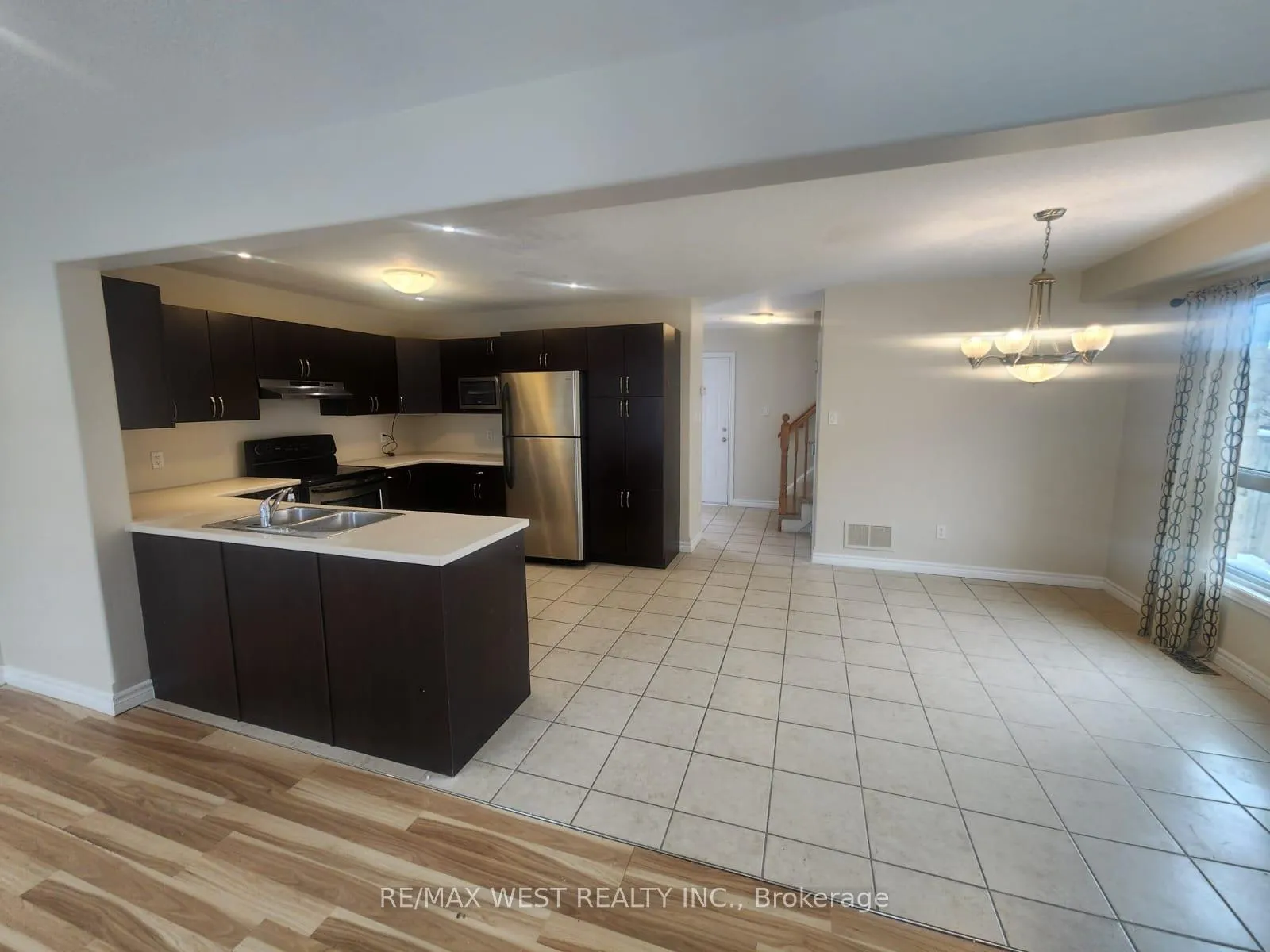 Photo 12 of 213 King Street S, New Tecumseth, Alliston — HOMEH