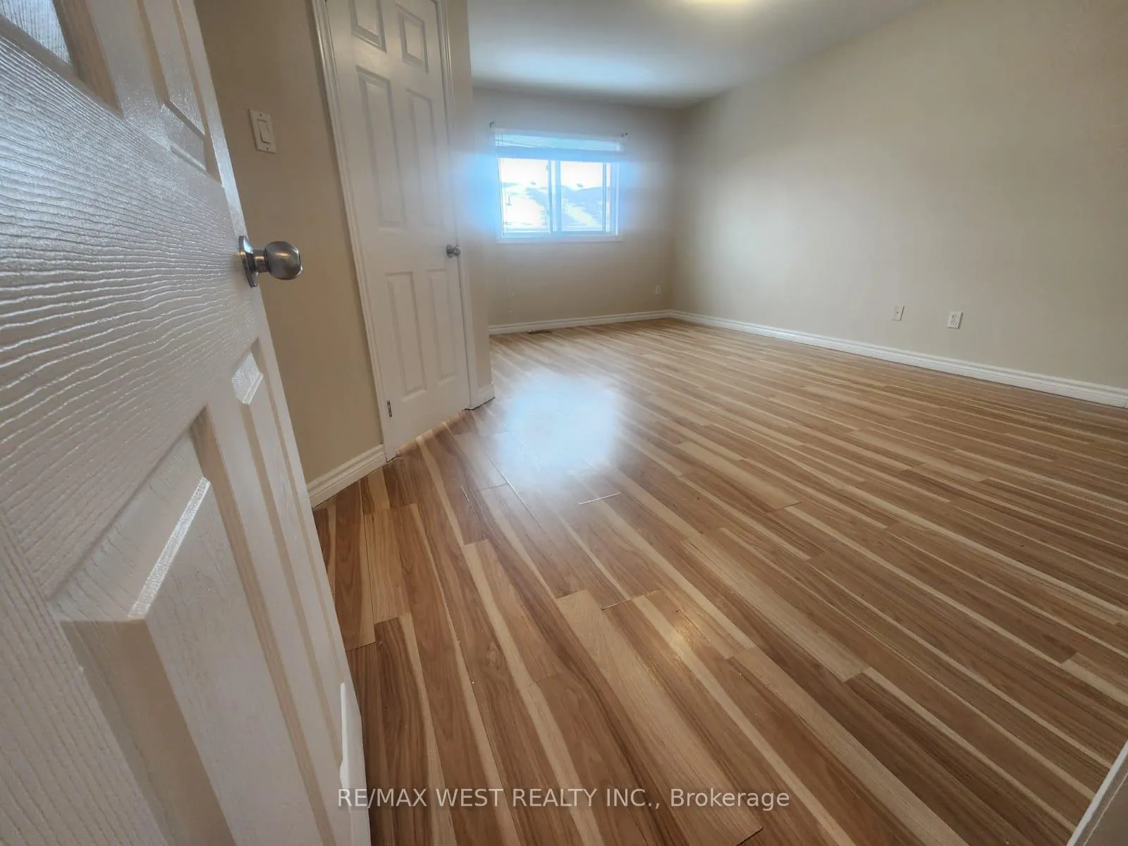 Photo 18 of 213 King Street S, New Tecumseth, Alliston — HOMEH