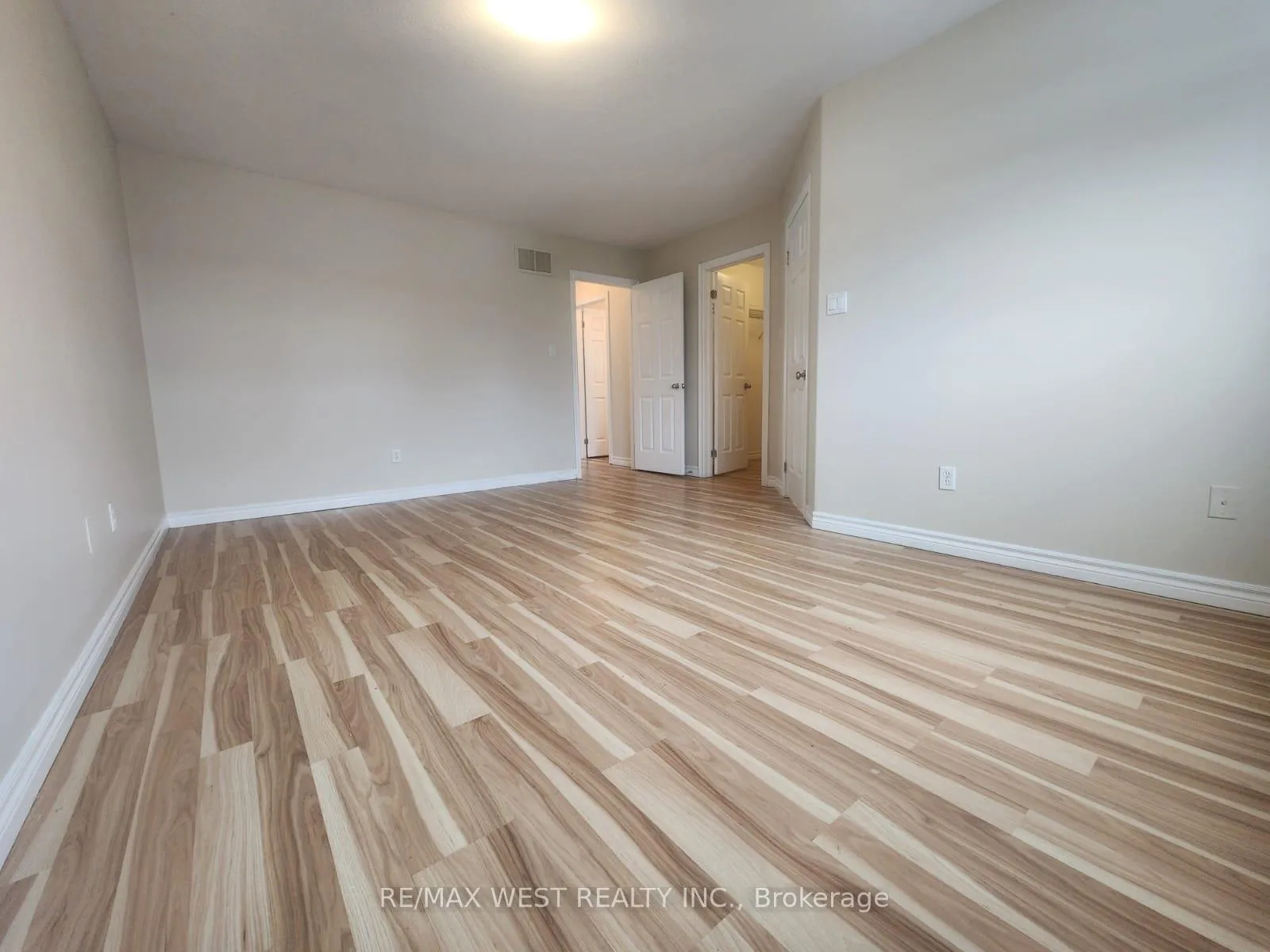 Photo 20 of 213 King Street S, New Tecumseth, Alliston — HOMEH