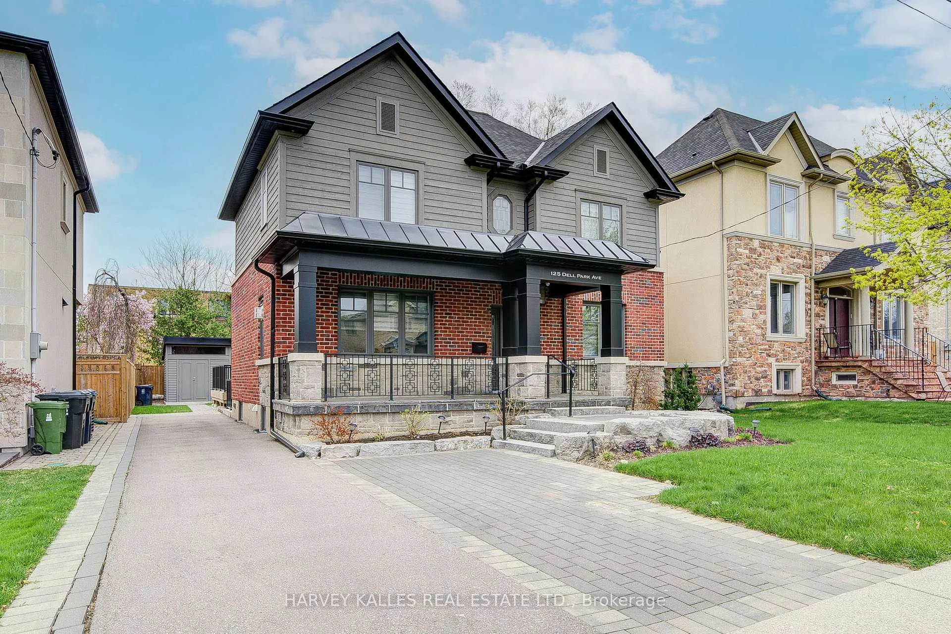 Front of Unit Bsmt, 125 Dell Park Avenue