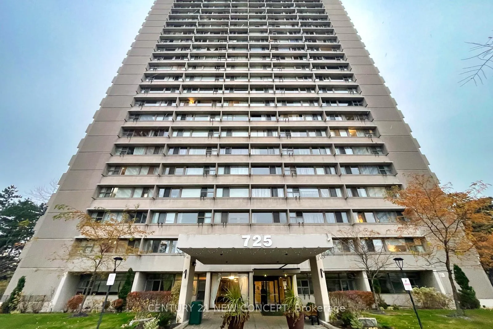 Front of Unit 1206, 725 Don Mills Road