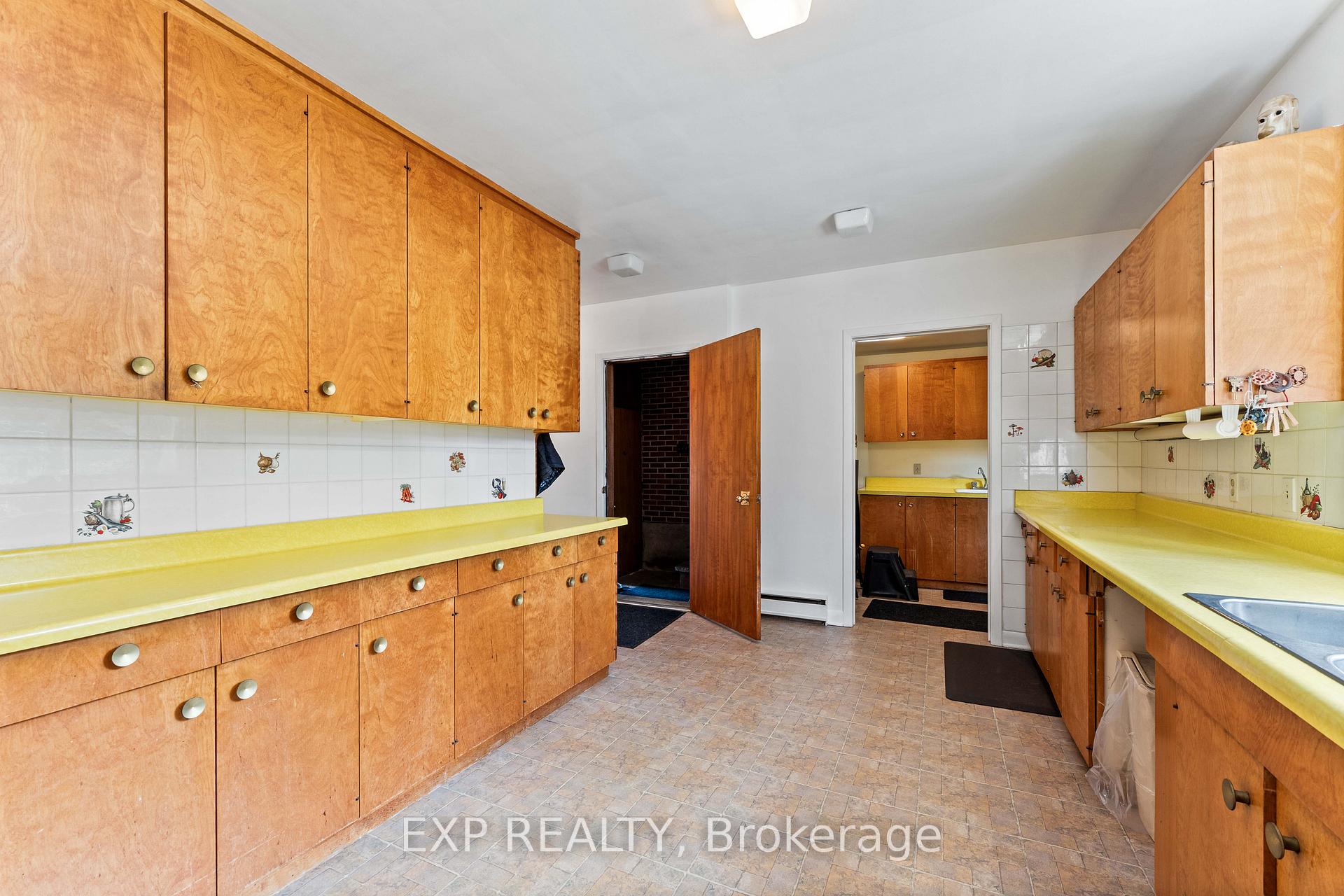 Photo 13 of 395 Brown Street, Gravenhurst, Muskoka (S) — HOMEH