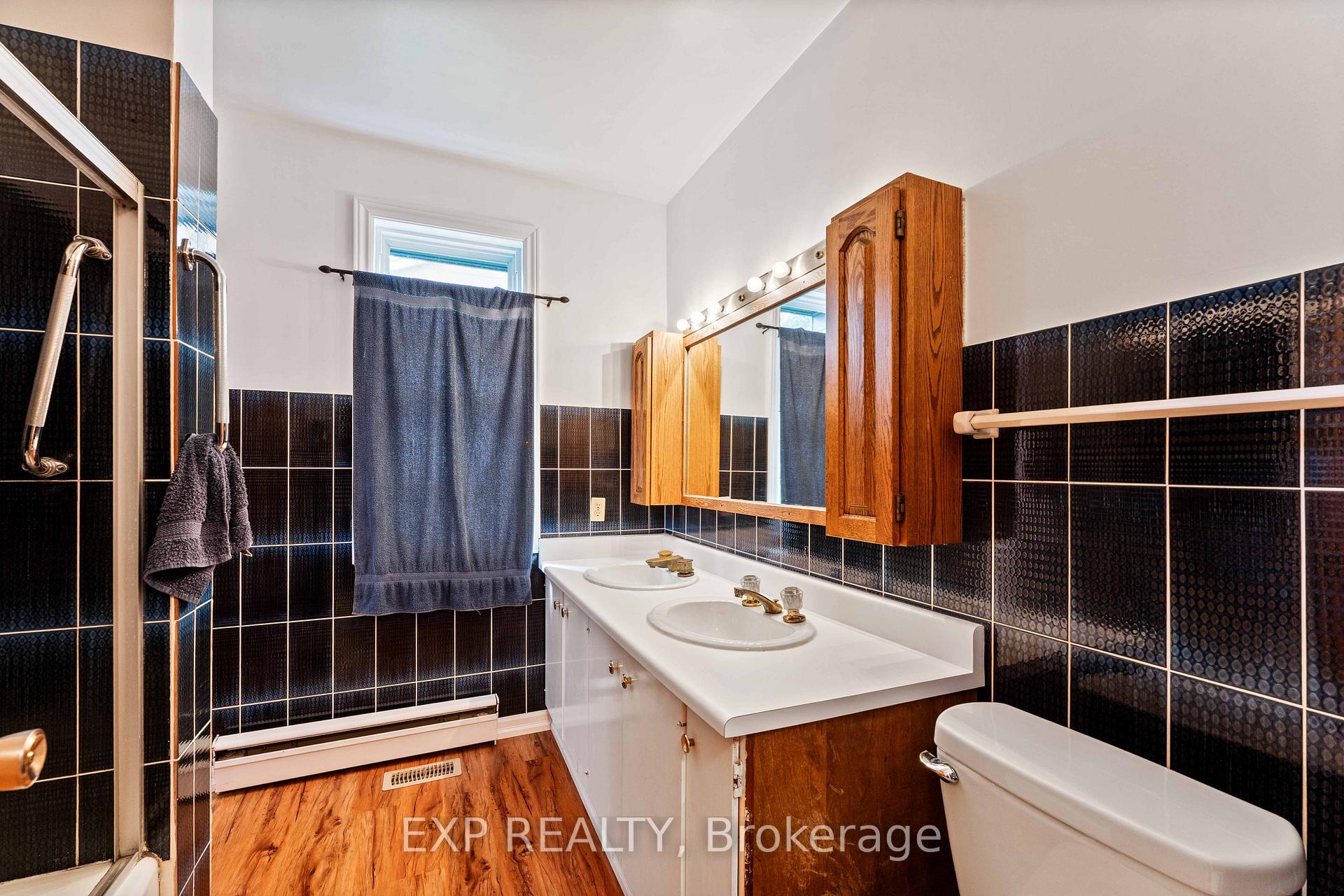 Photo 22 of 395 Brown Street, Gravenhurst, Muskoka (S) — HOMEH