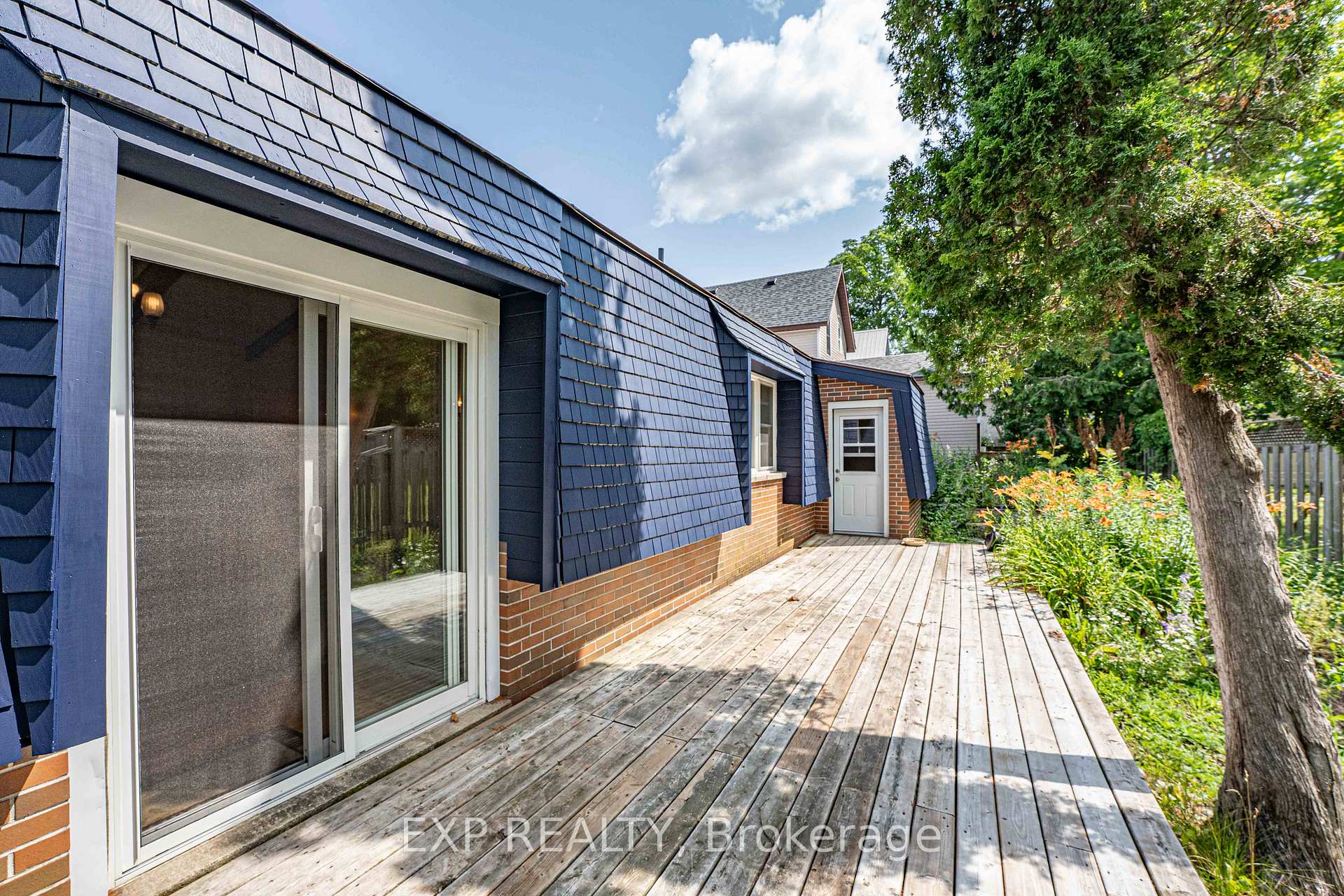 Photo 31 of 395 Brown Street, Gravenhurst, Muskoka (S) — HOMEH