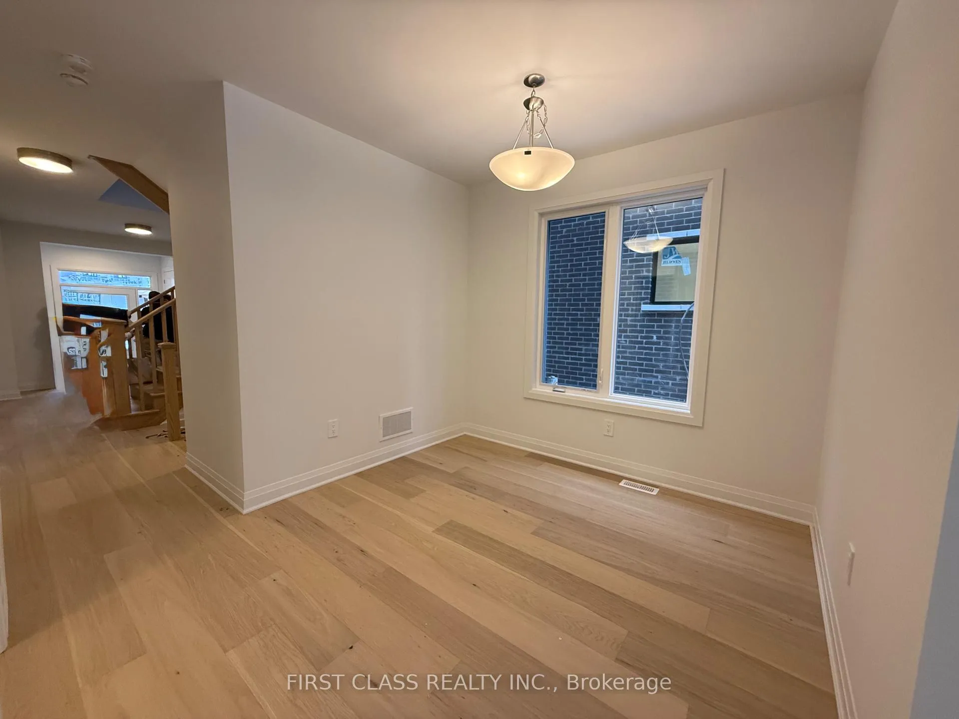 Photo 4 of 13 Moss Drive, Markham, Rural Markham — HOMEH
