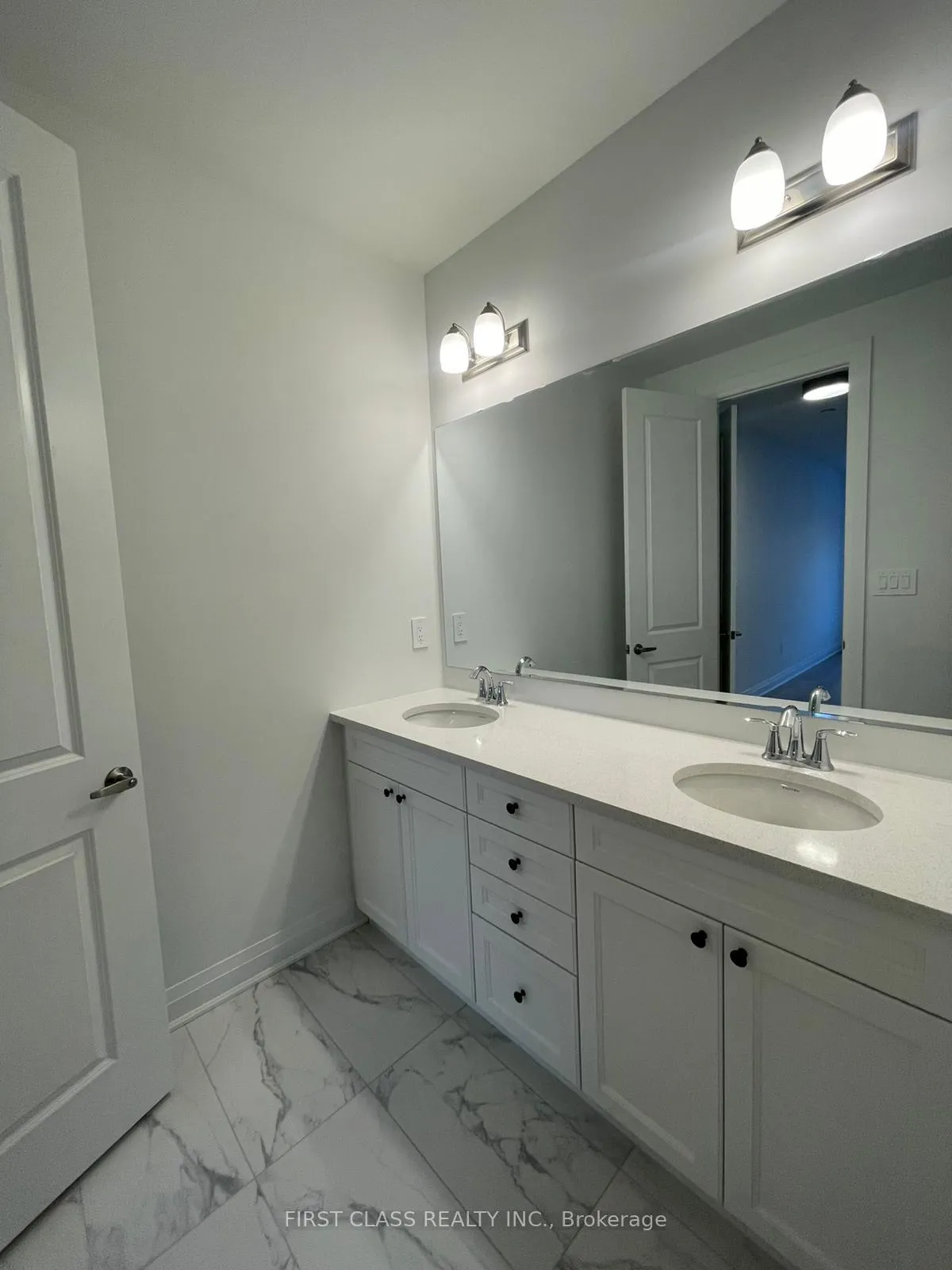 Photo 20 of 13 Moss Drive, Markham, Rural Markham — HOMEH