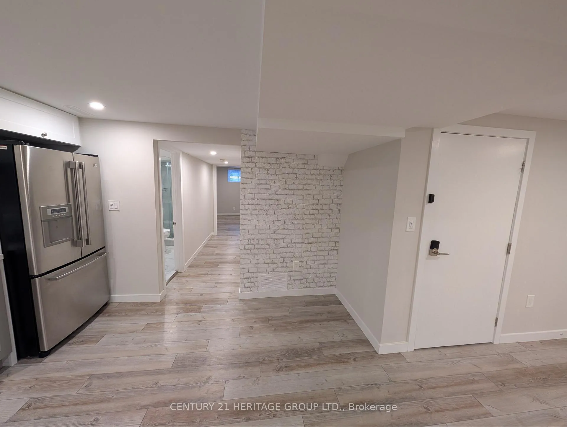 Photo 6 of Unit A, 971 Vistula Drive, Pickering, West Shore — HOMEH