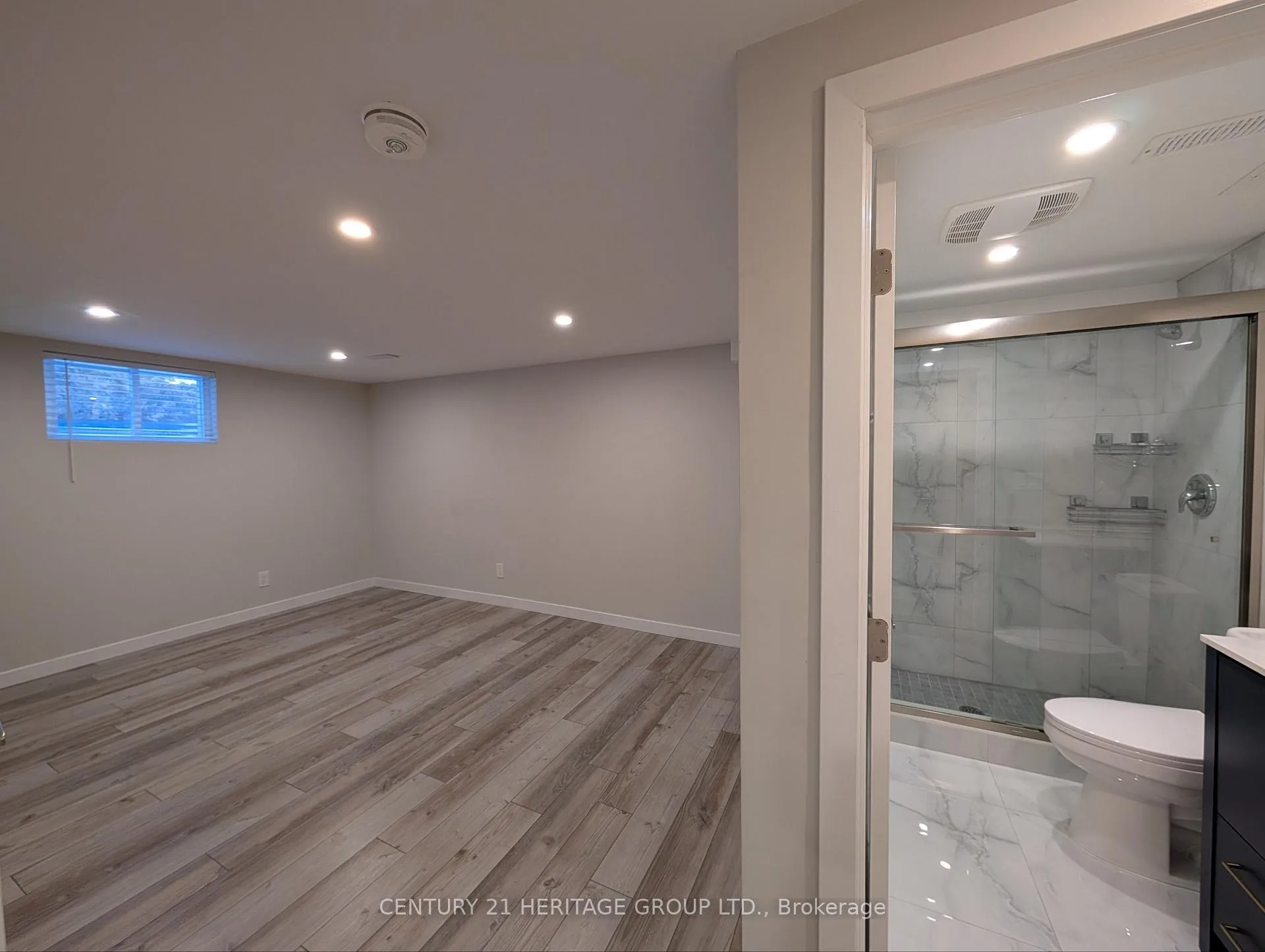 Photo 10 of Unit A, 971 Vistula Drive, Pickering, West Shore — HOMEH