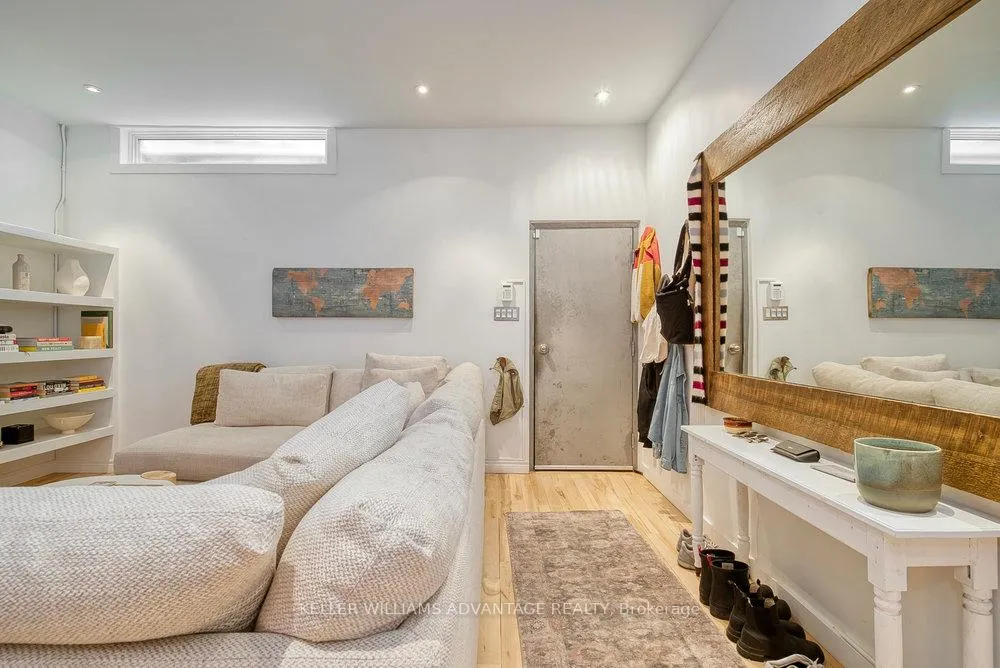 Photo 3 of Unit A, 104 Ossington Avenue, Toronto, Trinity-Bellwoods — HOMEH
