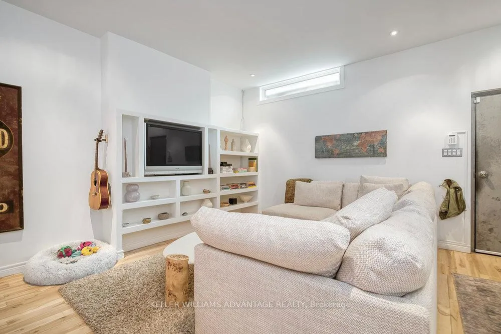 Photo 4 of Unit A, 104 Ossington Avenue, Toronto, Trinity-Bellwoods — HOMEH