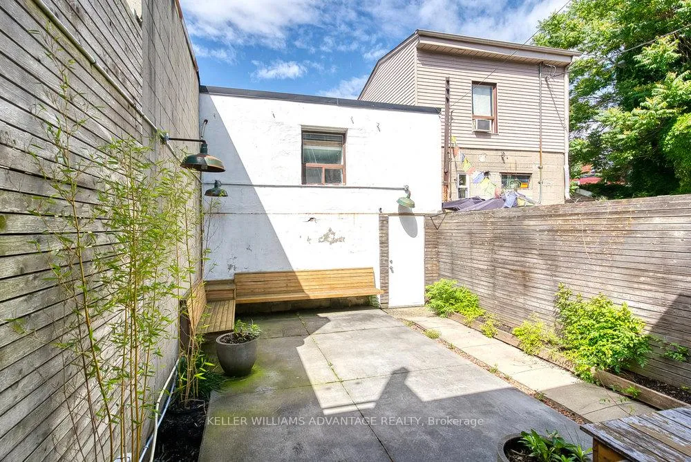 Photo 17 of Unit A, 104 Ossington Avenue, Toronto, Trinity-Bellwoods — HOMEH