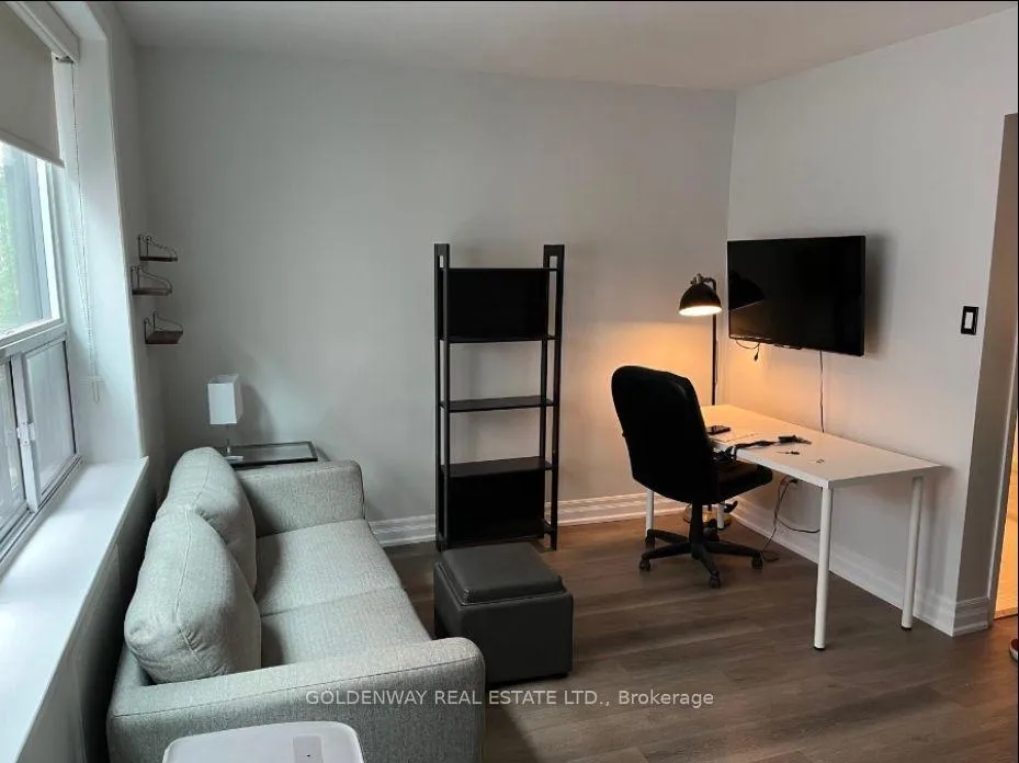 Photo 3 of Unit 506, 78 Warren Road, Toronto, Casa Loma — HOMEH