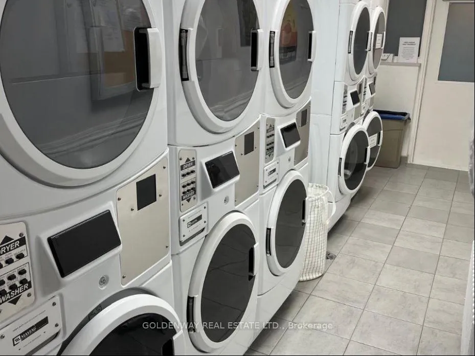 Photo 6 of Unit 506, 78 Warren Road, Toronto, Casa Loma — HOMEH