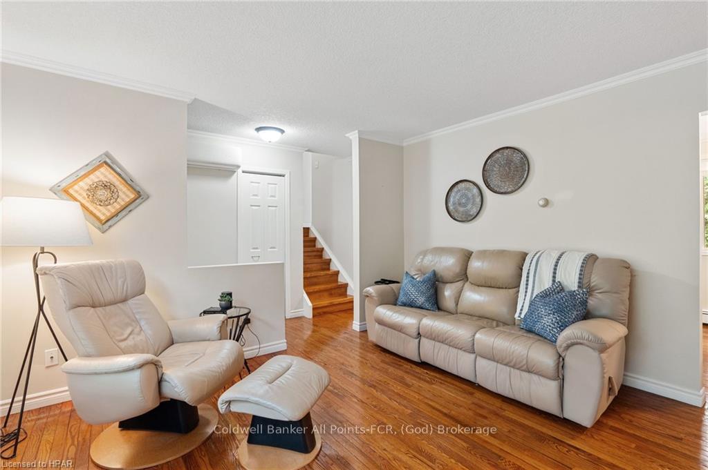 Photo 11 of 236 Mary Street, Goderich, Goderich (Town) — HOMEH