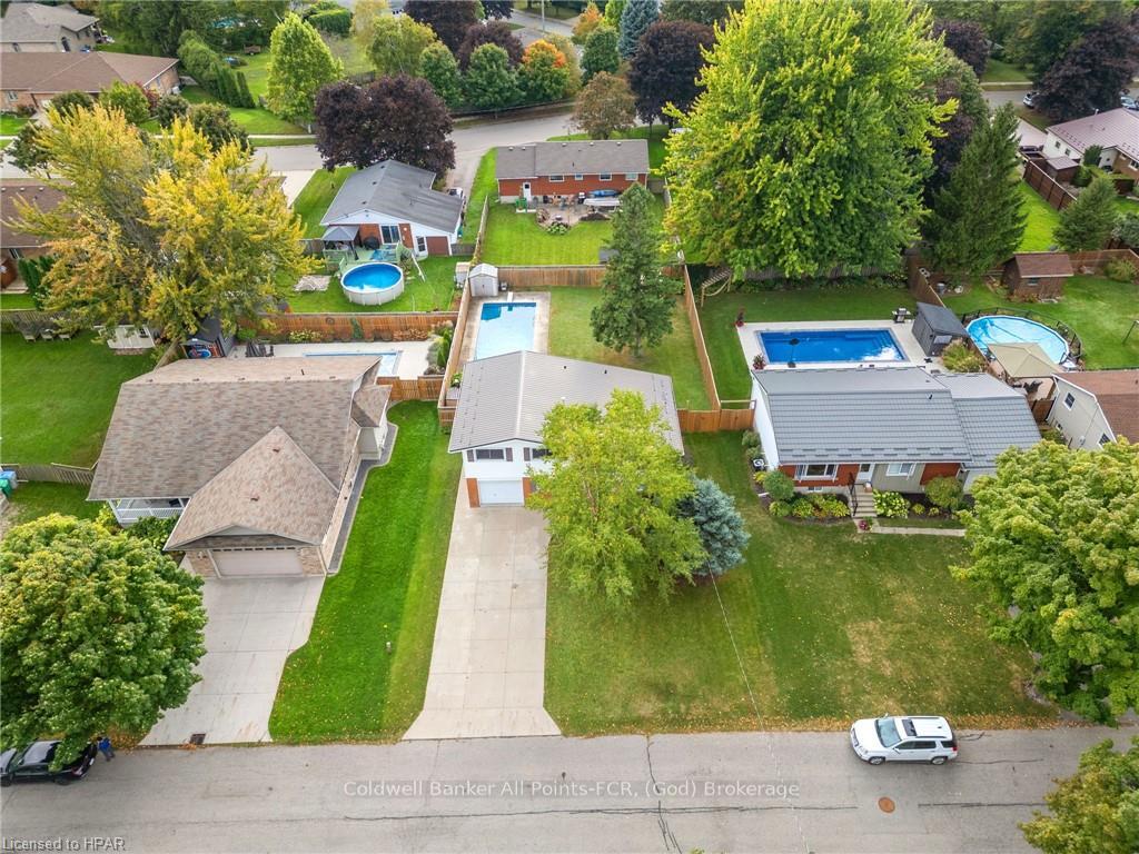Photo 42 of 236 Mary Street, Goderich, Goderich (Town) — HOMEH