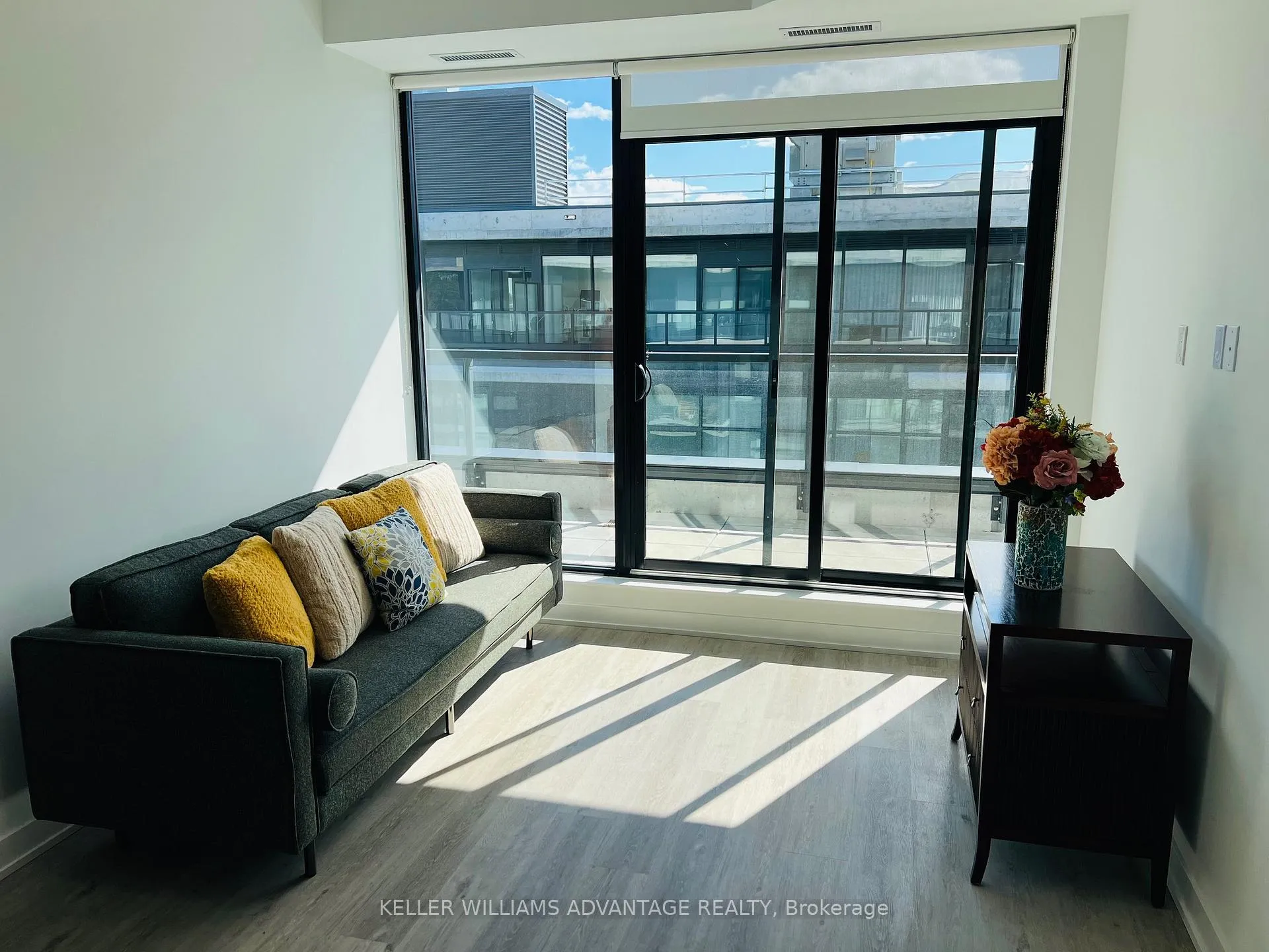 Photo 2 of Unit PH-511 B, 1604 Charles Street, Whitby, Port Whitby — HOMEH
