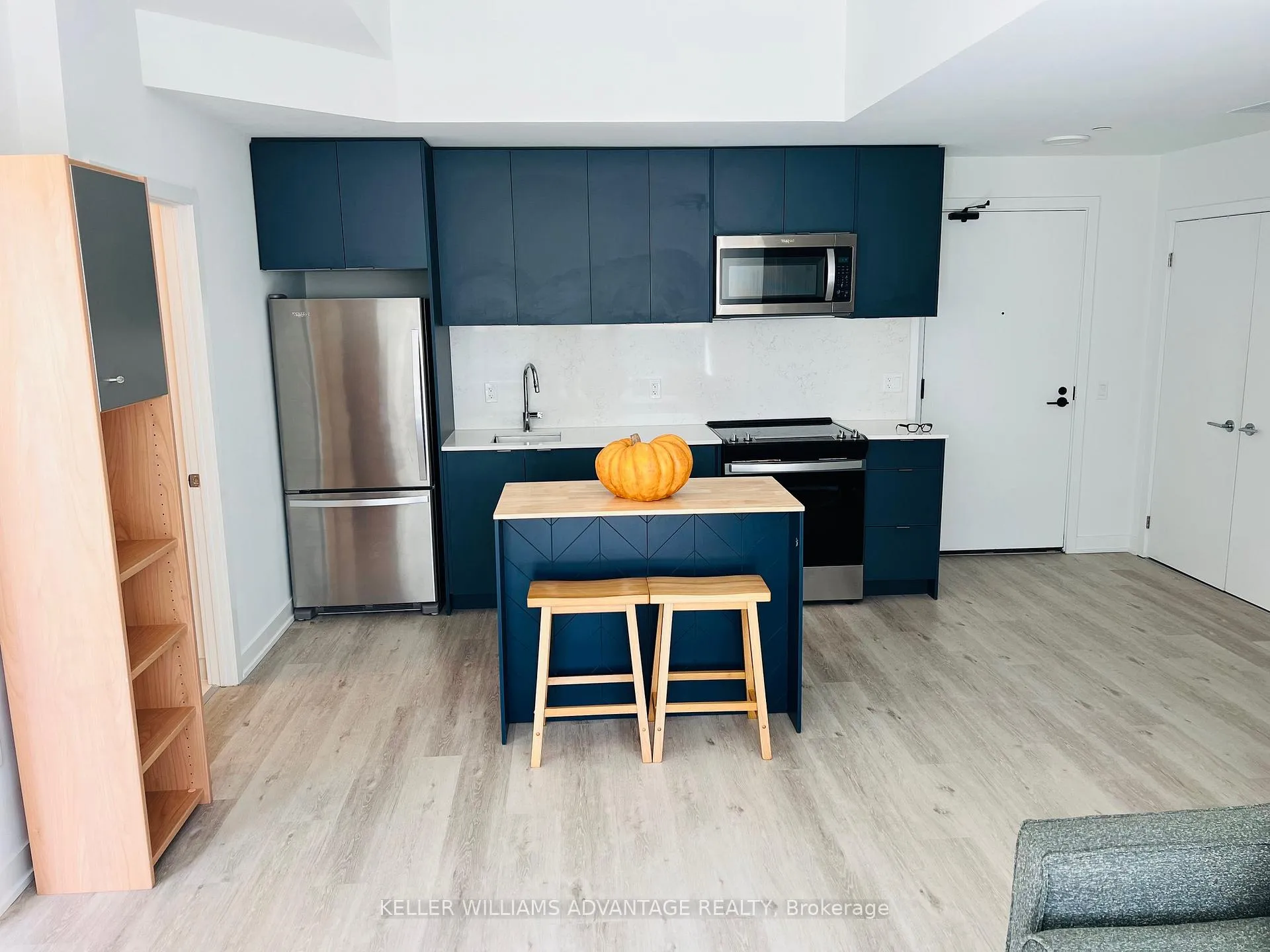 Photo 5 of Unit PH-511 B, 1604 Charles Street, Whitby, Port Whitby — HOMEH