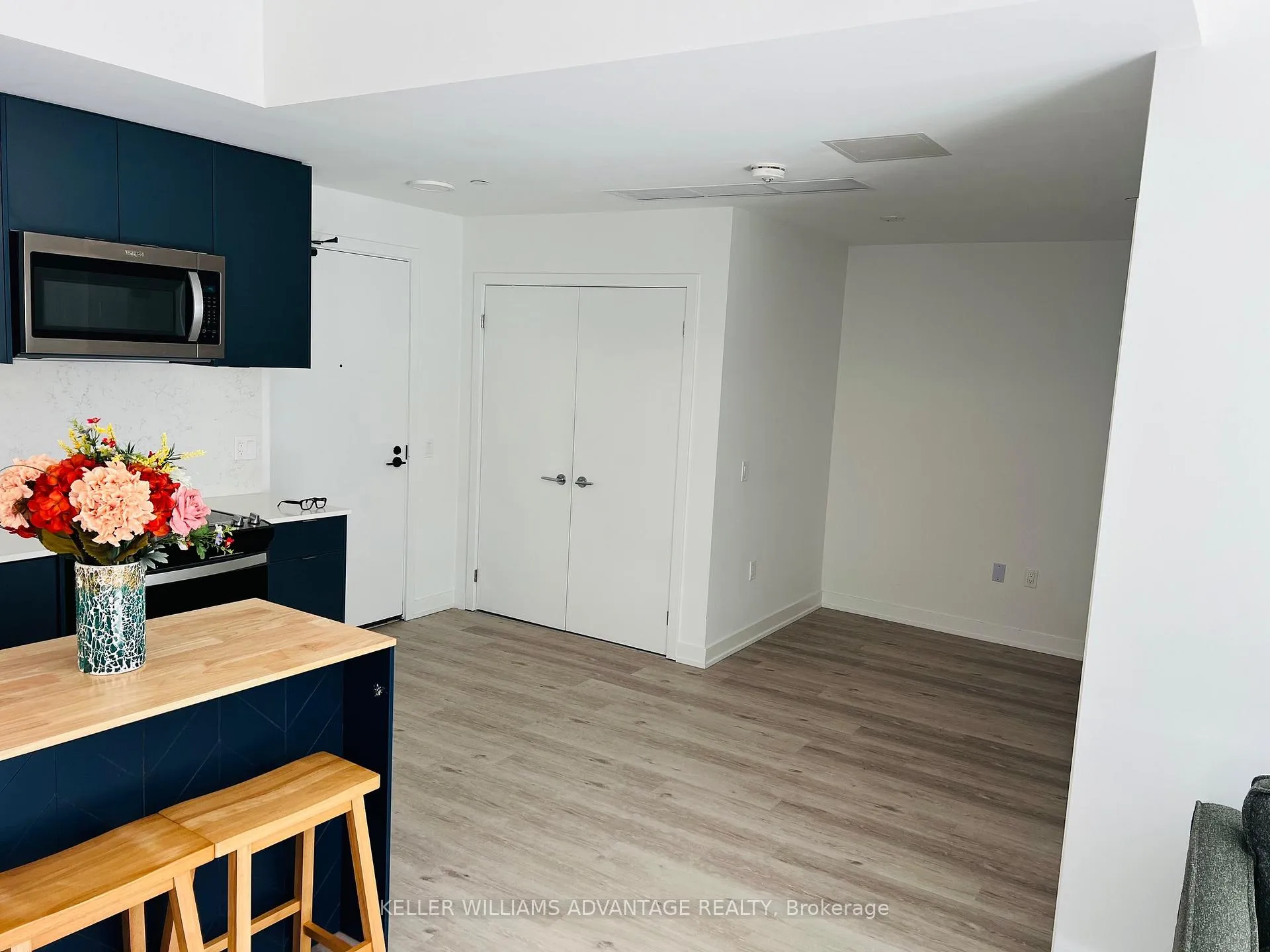 Photo 6 of Unit PH-511 B, 1604 Charles Street, Whitby, Port Whitby — HOMEH