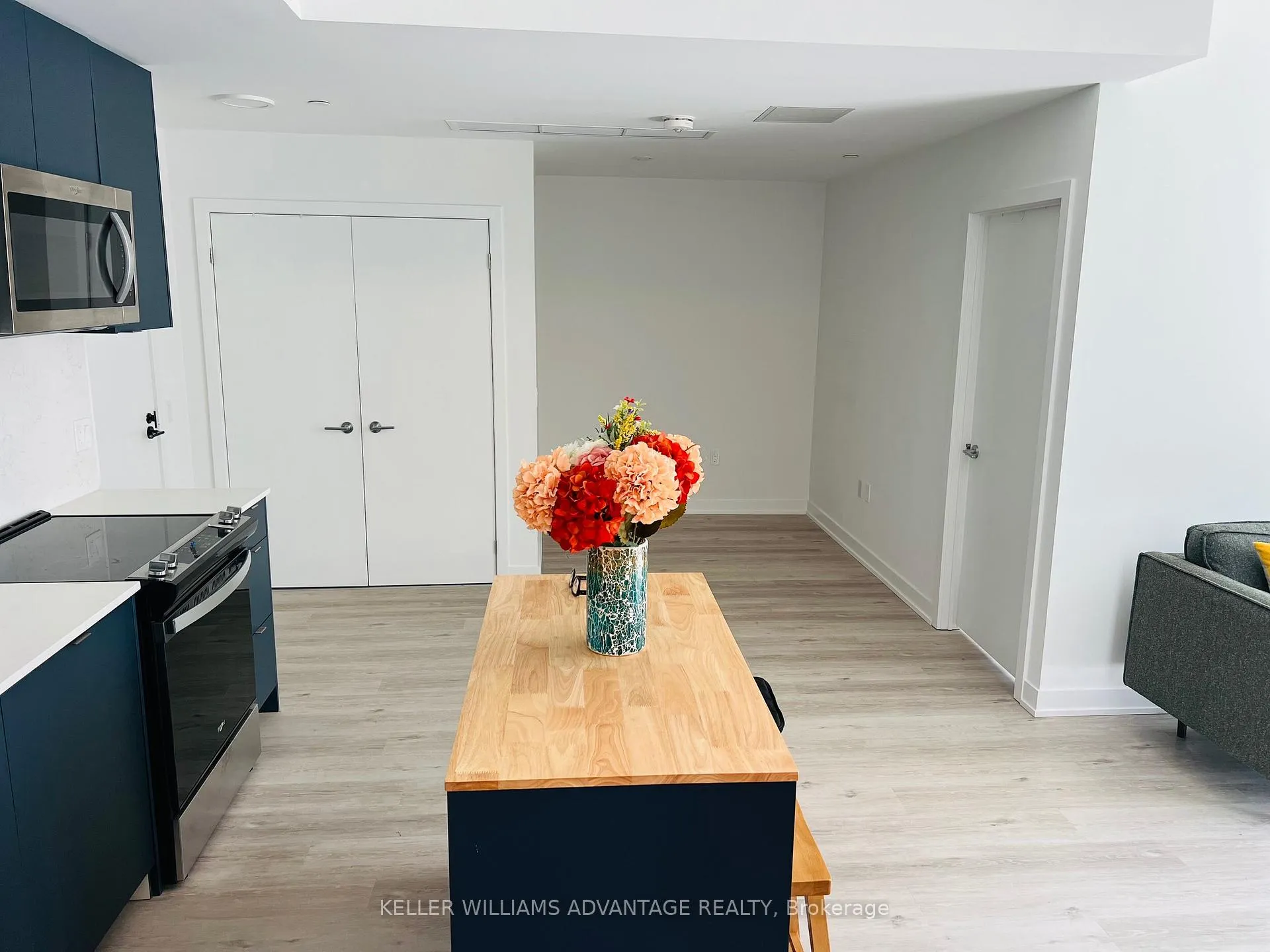 Photo 8 of Unit PH-511 B, 1604 Charles Street, Whitby, Port Whitby — HOMEH