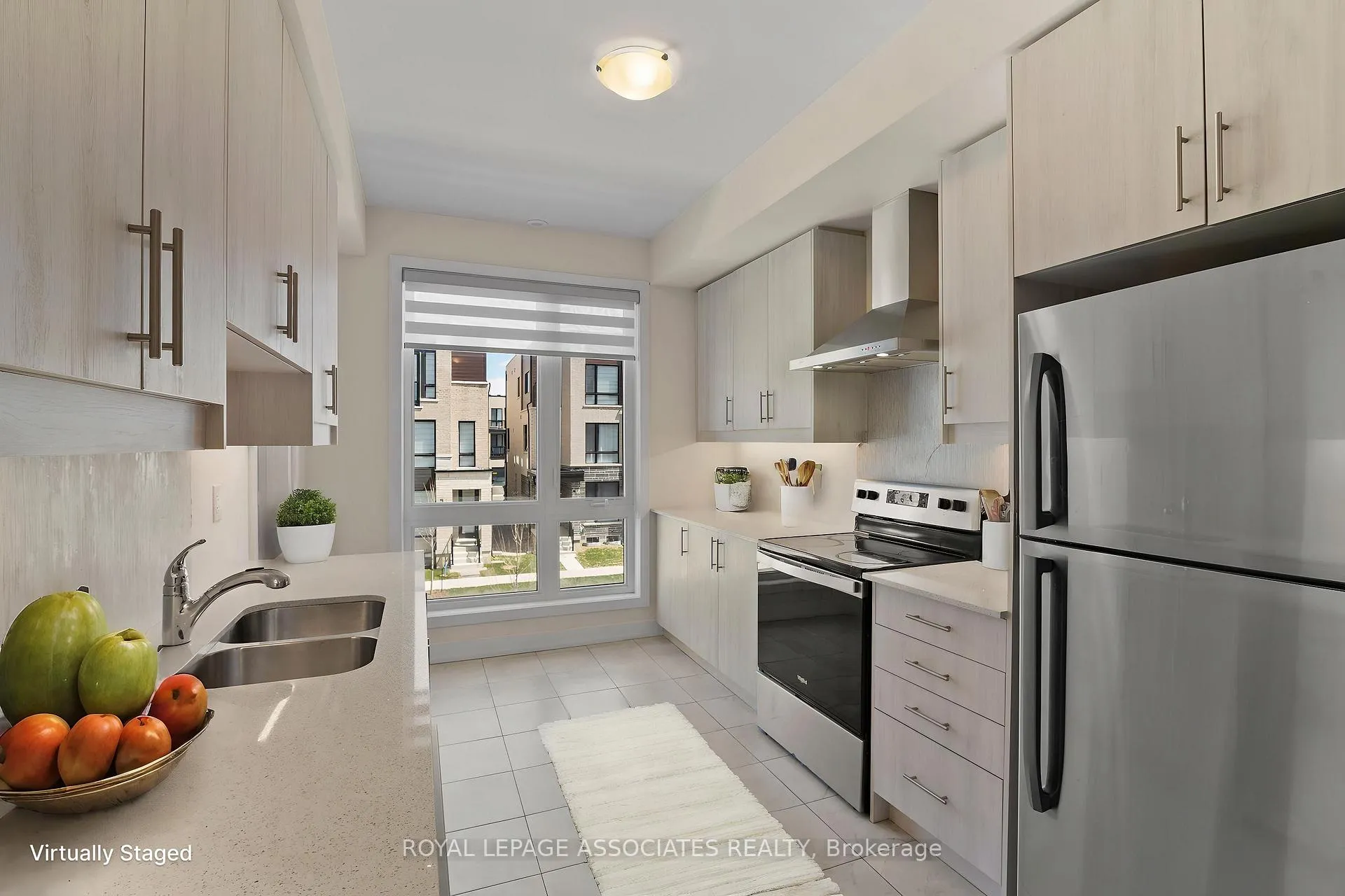 Photo 8 of 78 Stauffer Crescent, Markham, Cornell — HOMEH