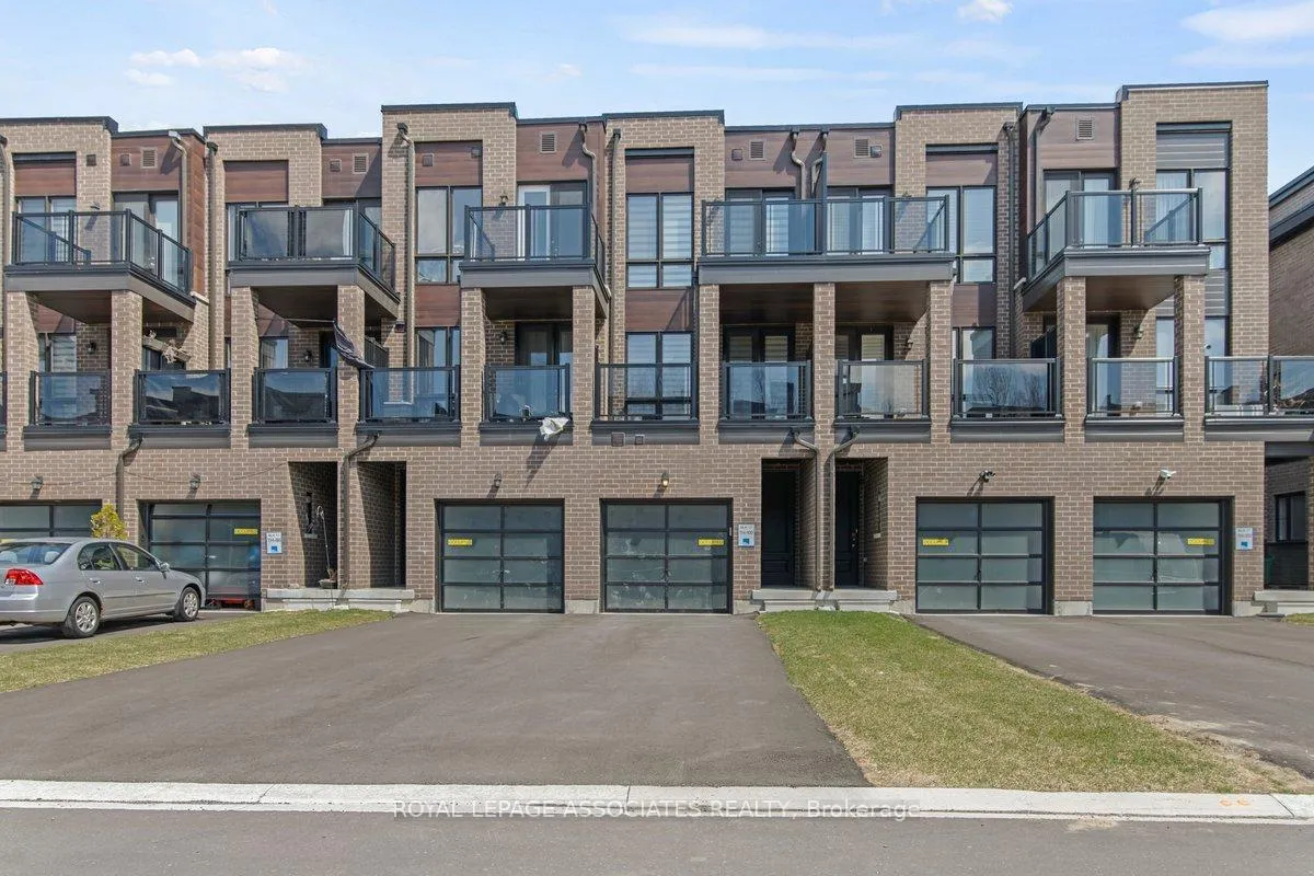 Photo 19 of 78 Stauffer Crescent, Markham, Cornell — HOMEH