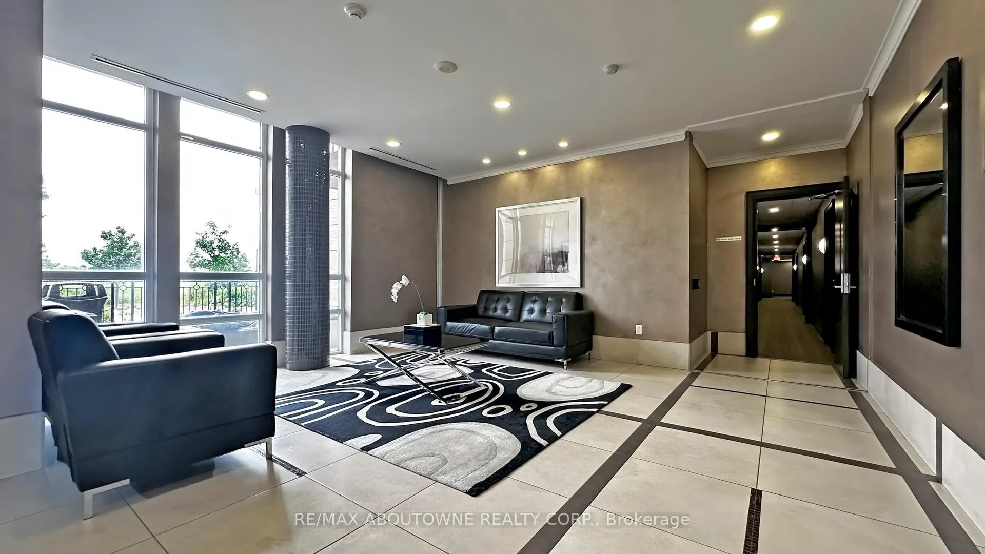 Photo 3 of Unit 609, 151 Upper Duke Crescent, Markham, Unionville — HOMEH
