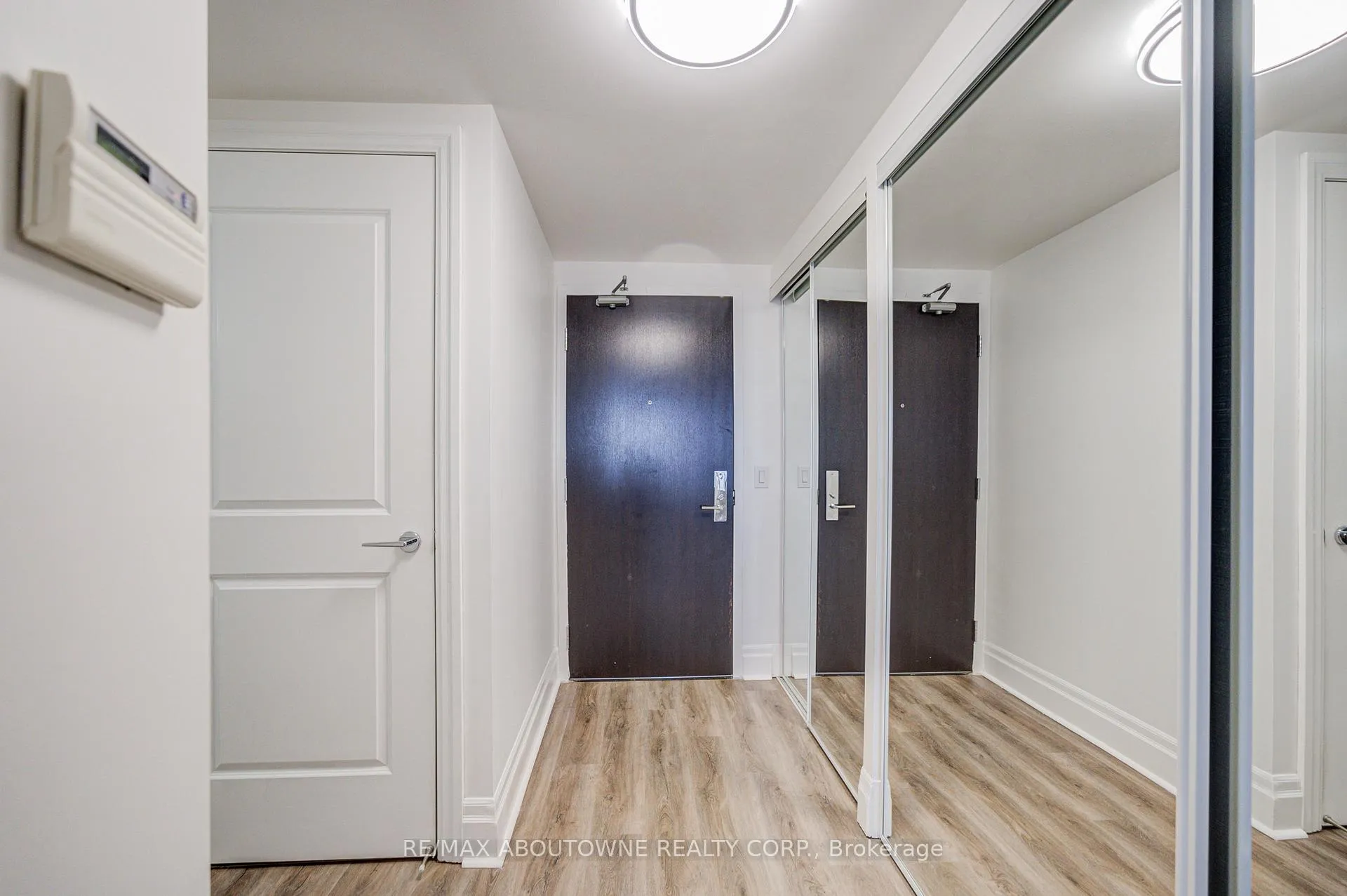Photo 11 of Unit 609, 151 Upper Duke Crescent, Markham, Unionville — HOMEH