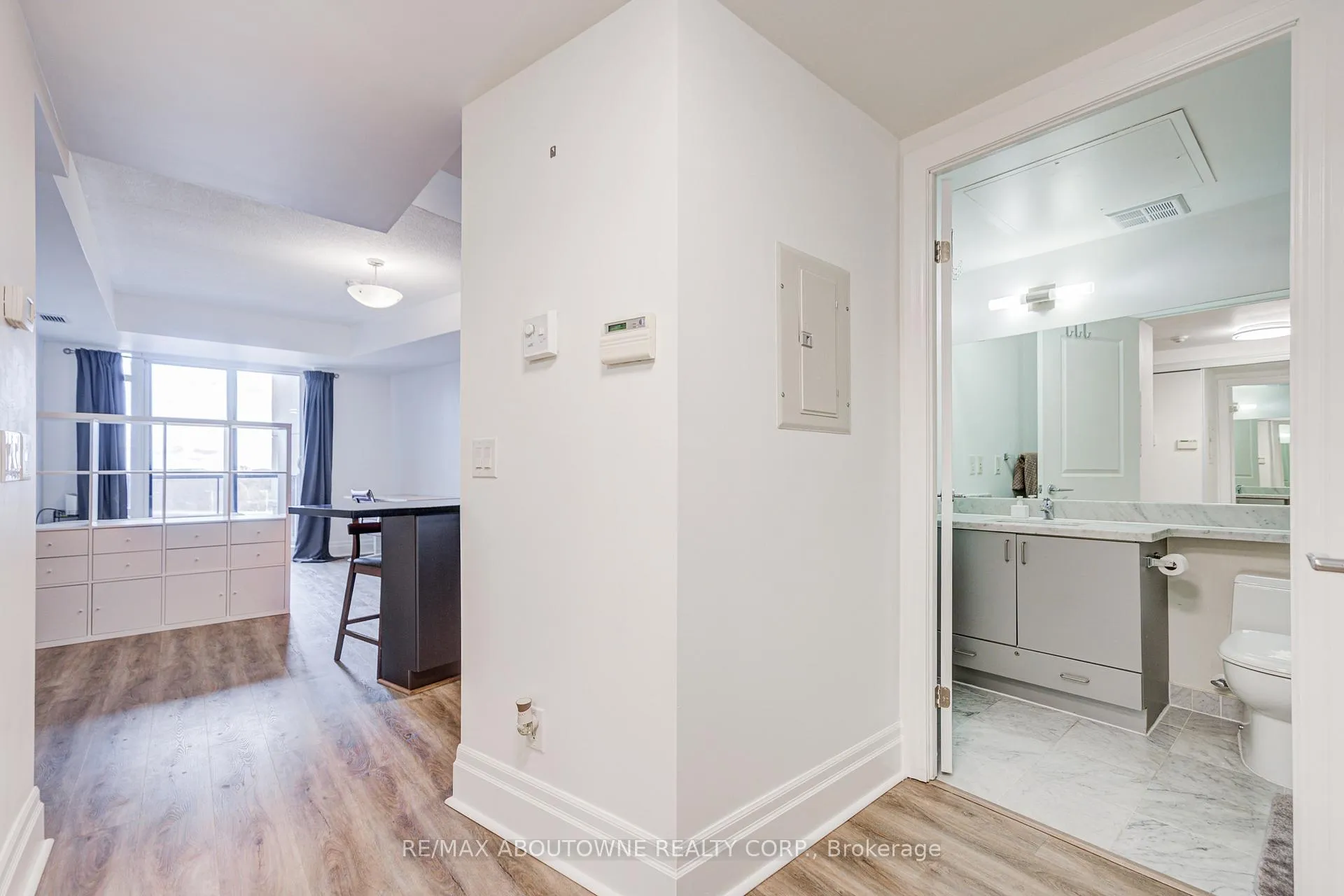 Photo 15 of Unit 609, 151 Upper Duke Crescent, Markham, Unionville — HOMEH