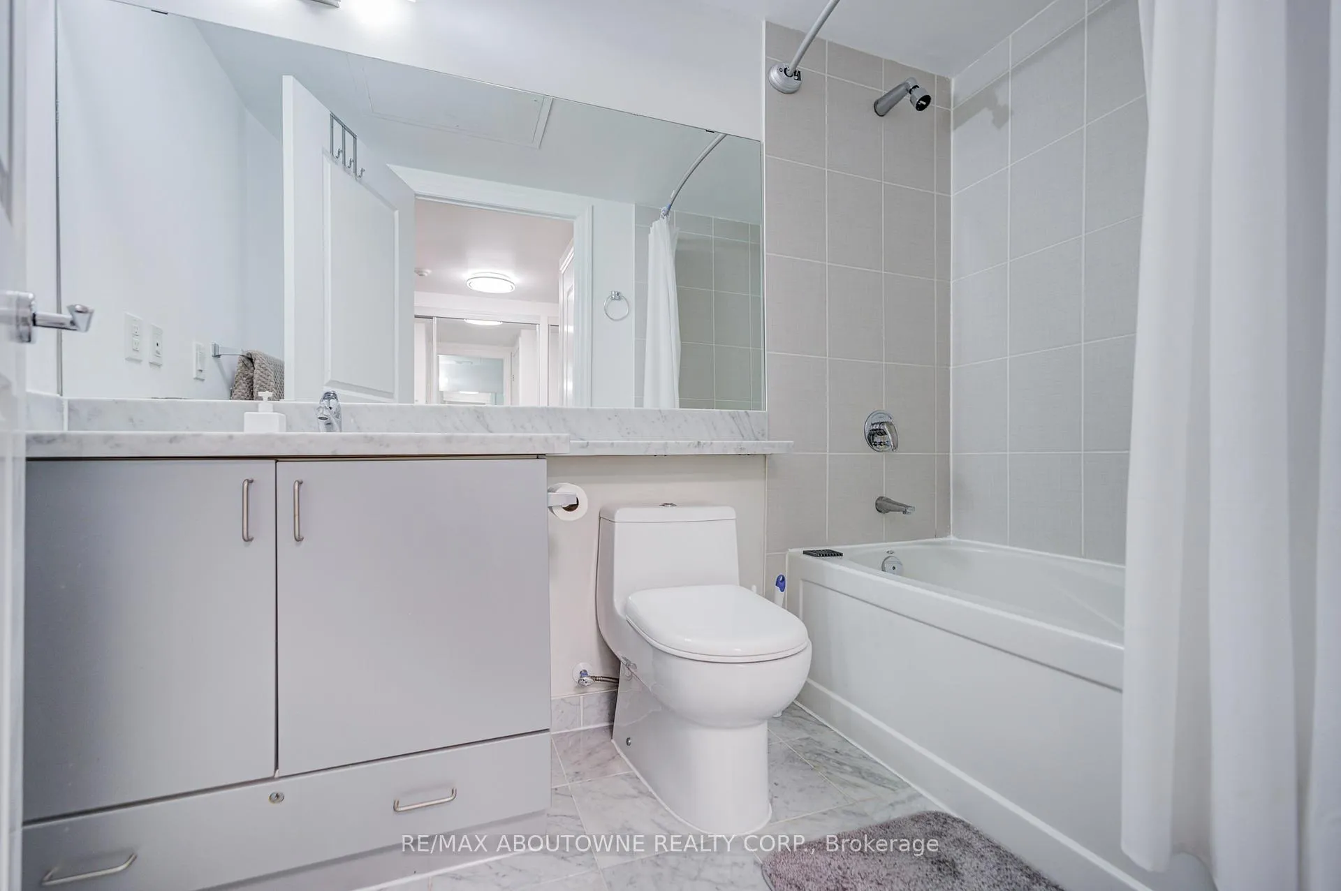 Photo 16 of Unit 609, 151 Upper Duke Crescent, Markham, Unionville — HOMEH