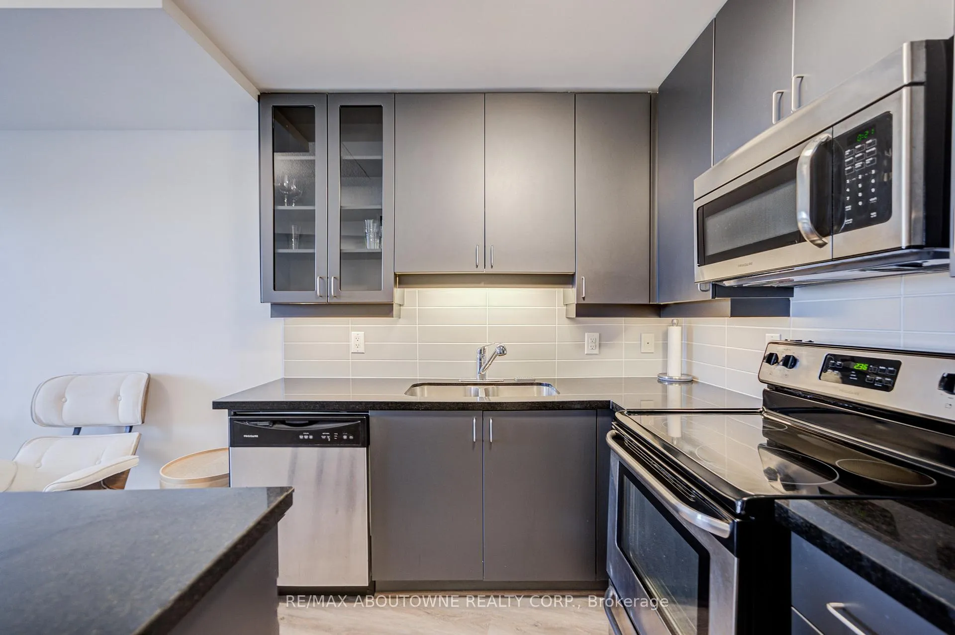 Photo 19 of Unit 609, 151 Upper Duke Crescent, Markham, Unionville — HOMEH