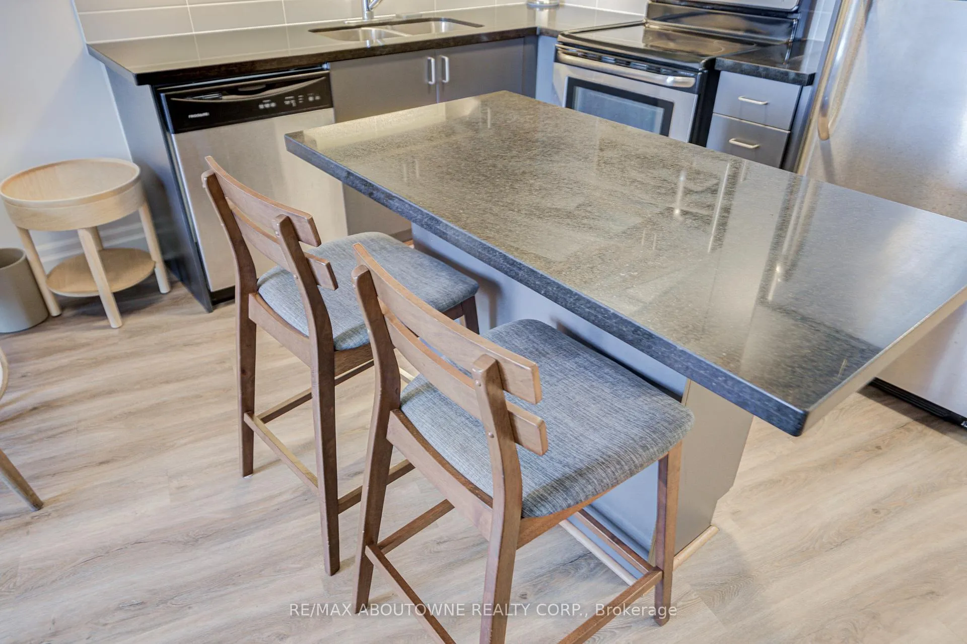 Photo 25 of Unit 609, 151 Upper Duke Crescent, Markham, Unionville — HOMEH