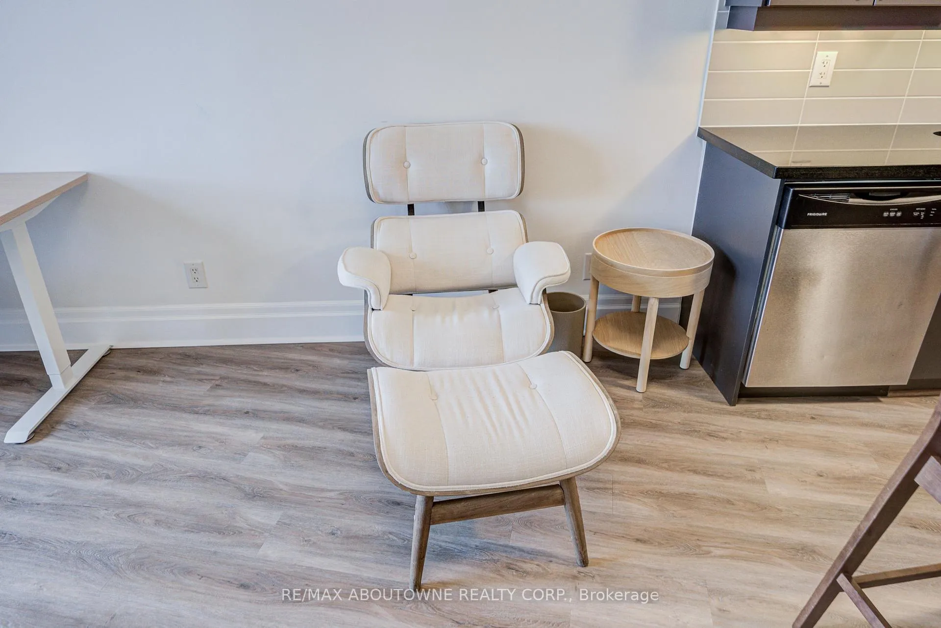 Photo 27 of Unit 609, 151 Upper Duke Crescent, Markham, Unionville — HOMEH
